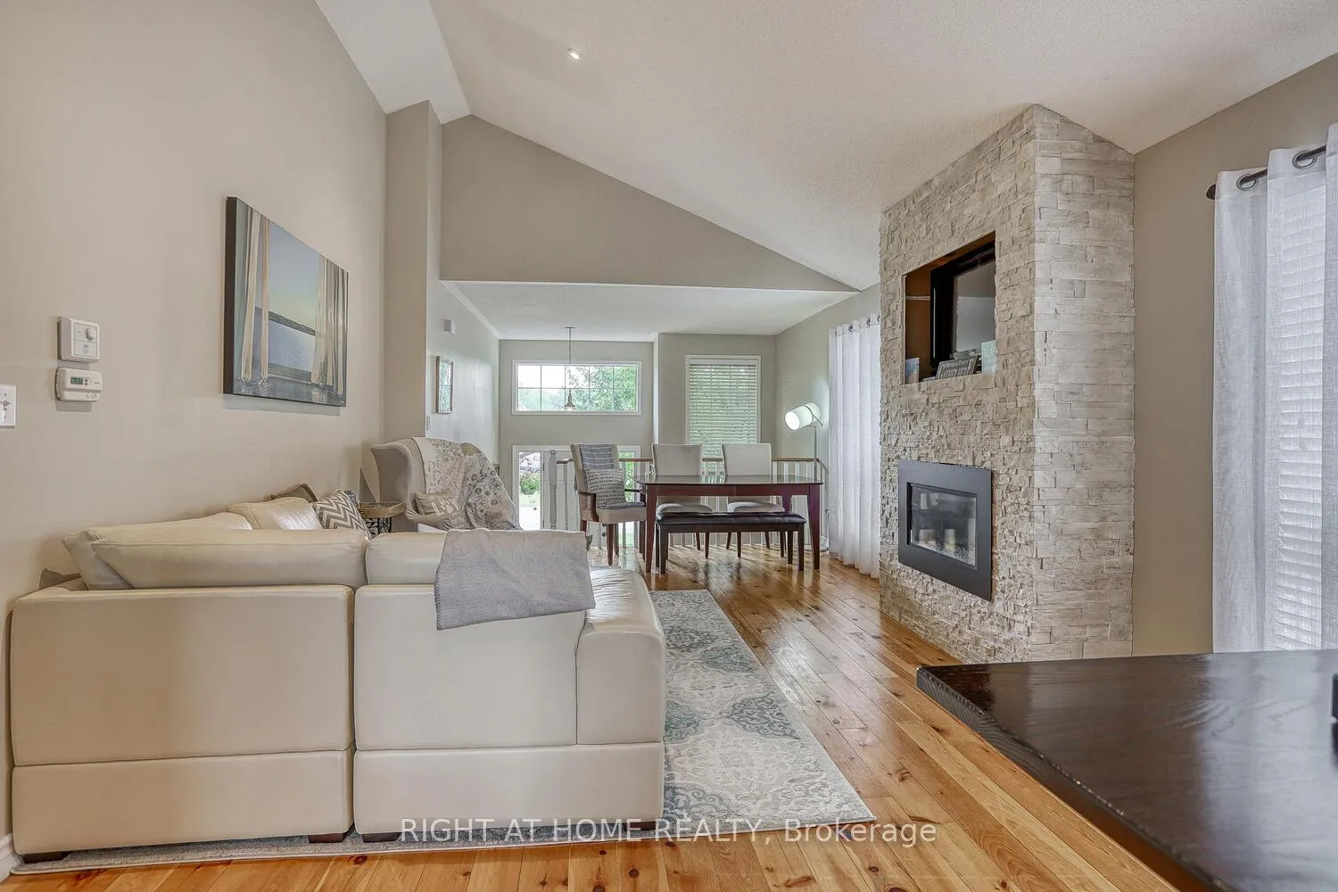 Photo 7 of 618 Aldershot Drive, Oshawa, Eastdale — HOMEH