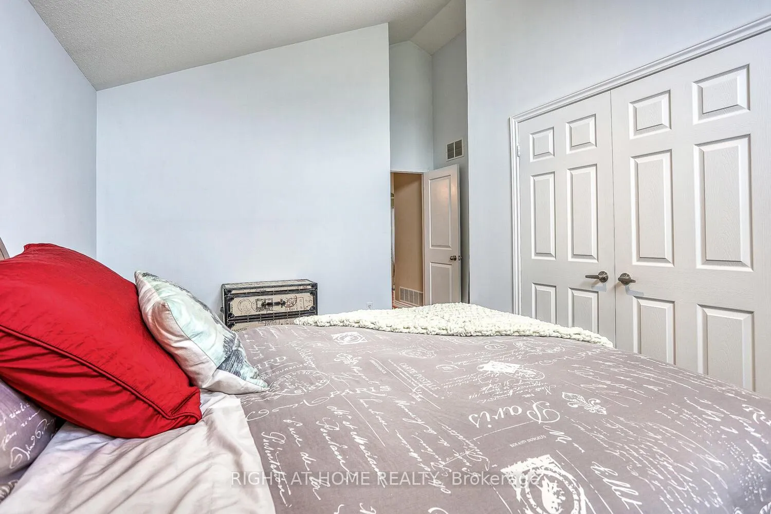 Photo 19 of 618 Aldershot Drive, Oshawa, Eastdale — HOMEH