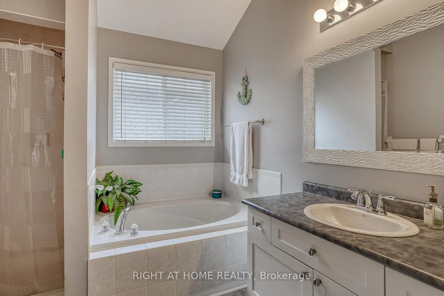 Photo 20 of 618 Aldershot Drive, Oshawa, Eastdale — HOMEH
