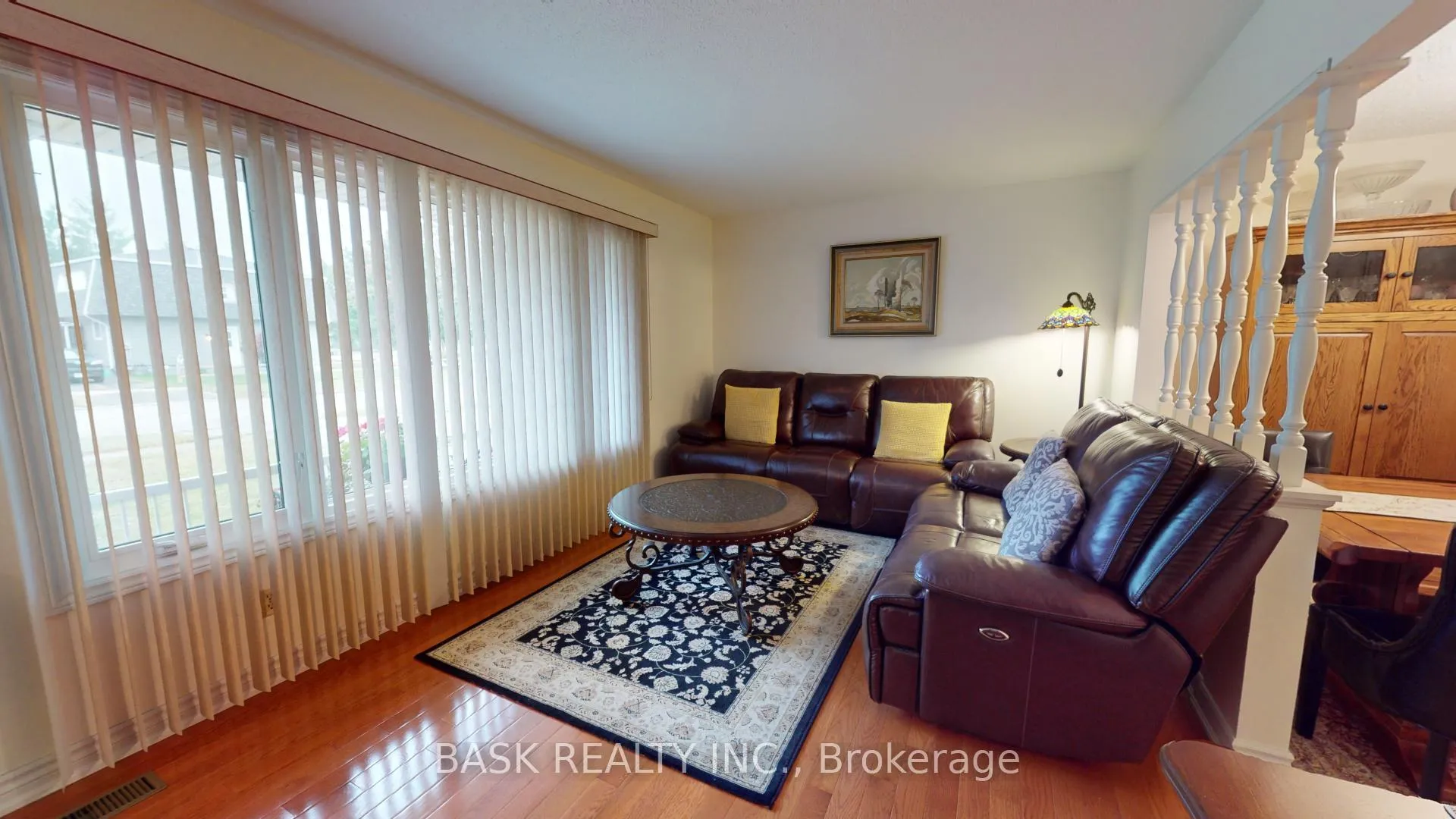 Photo 5 of 119 Hillbrook Crescent, Kitchener — HOMEH