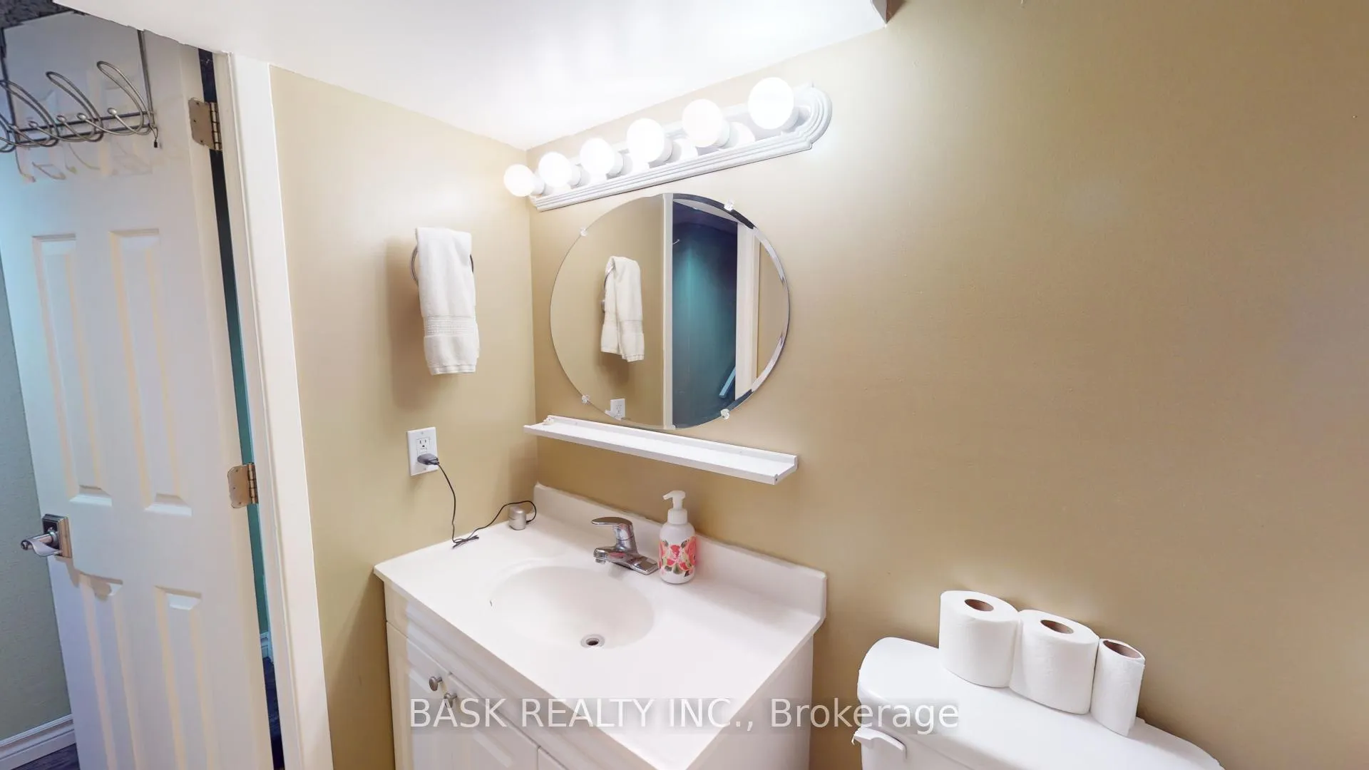 Photo 34 of 119 Hillbrook Crescent, Kitchener — HOMEH