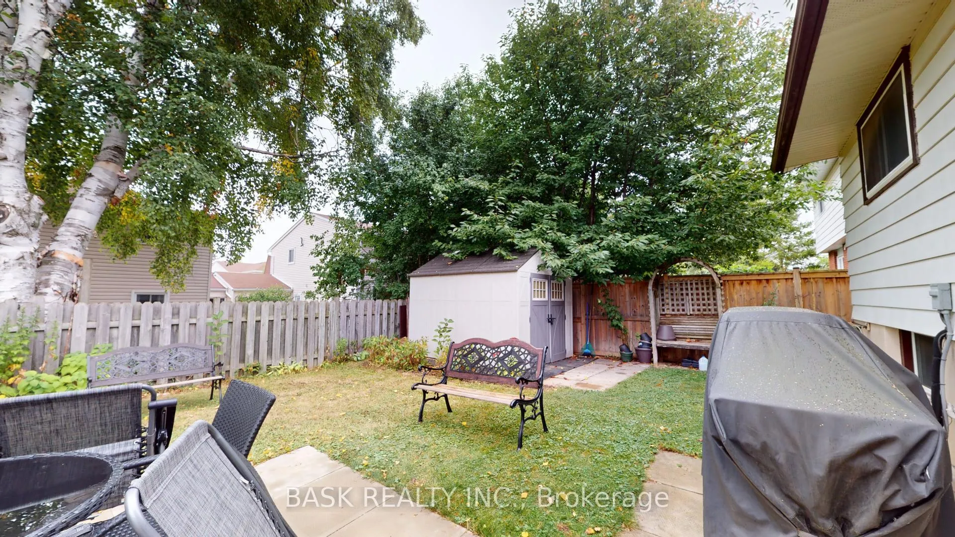 Photo 38 of 119 Hillbrook Crescent, Kitchener — HOMEH