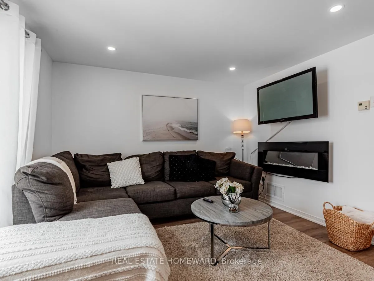 Photo 12 of 2033 Swan Street, Innisfil, Alcona — HOMEH