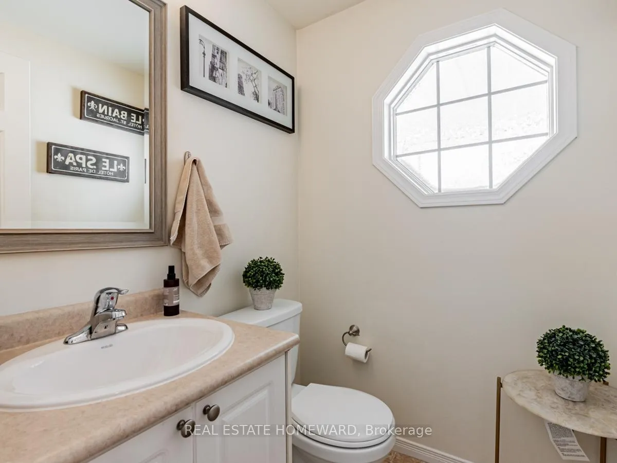 Photo 15 of 2033 Swan Street, Innisfil, Alcona — HOMEH