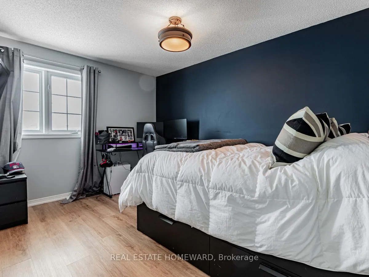 Photo 22 of 2033 Swan Street, Innisfil, Alcona — HOMEH