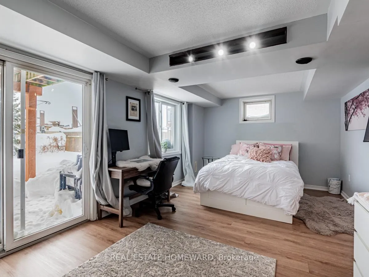Photo 26 of 2033 Swan Street, Innisfil, Alcona — HOMEH