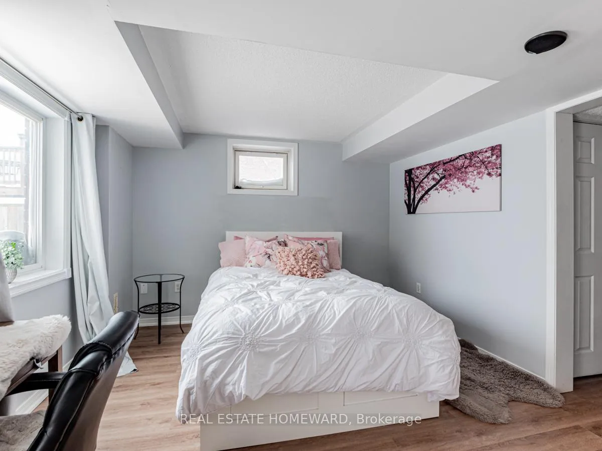Photo 27 of 2033 Swan Street, Innisfil, Alcona — HOMEH