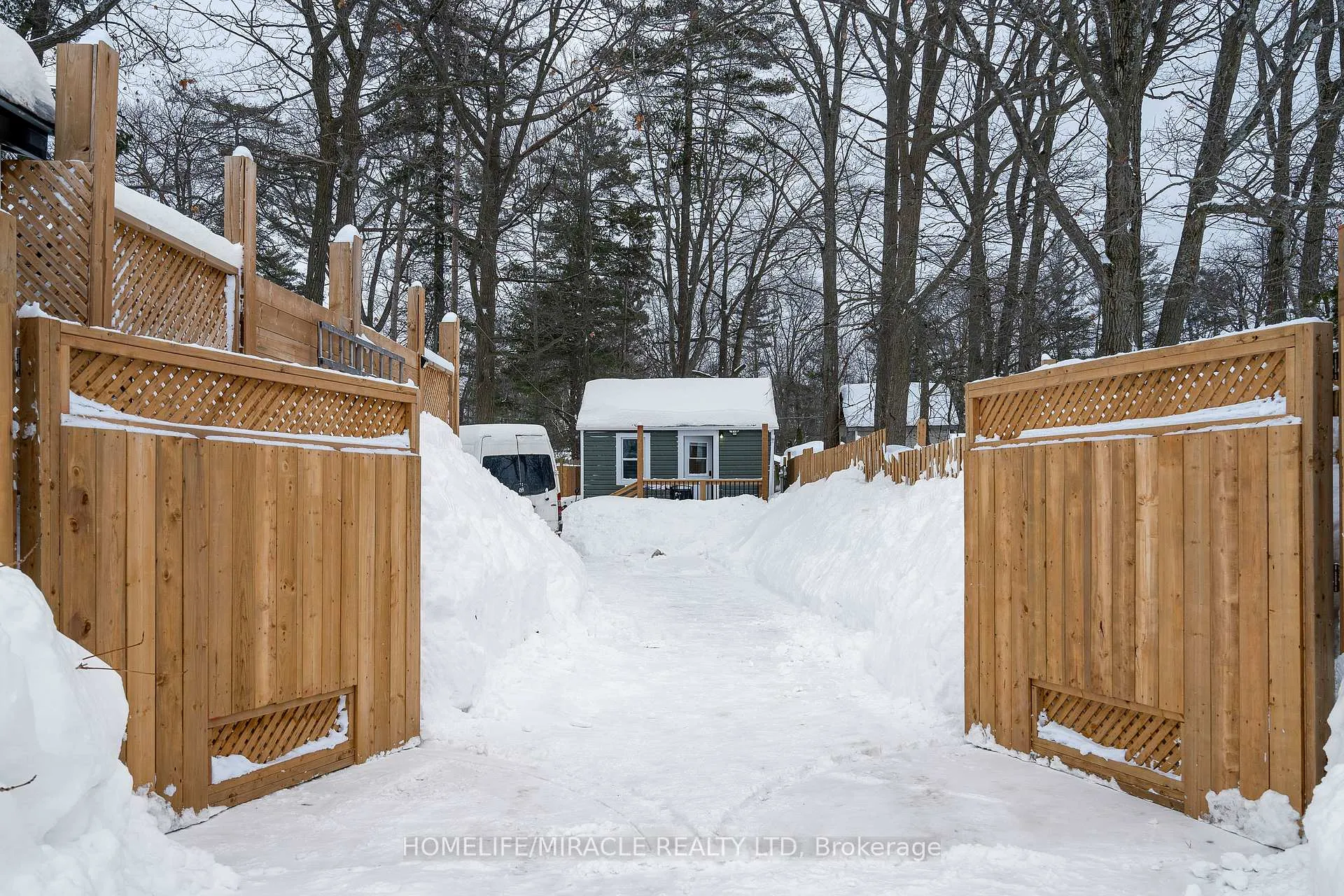 Photo 8 of 101 River Road E, Wasaga Beach — HOMEH