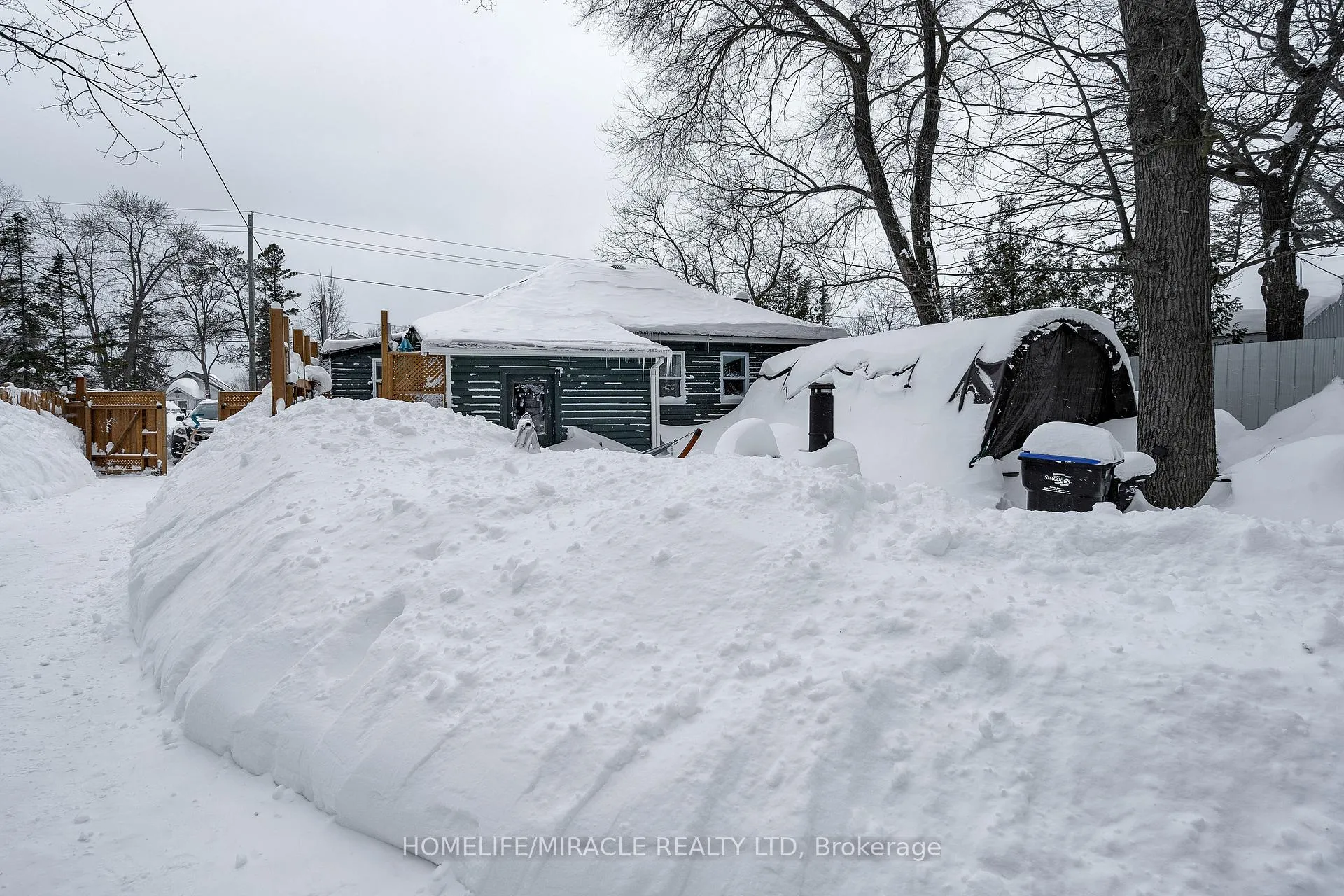 Photo 11 of 101 River Road E, Wasaga Beach — HOMEH