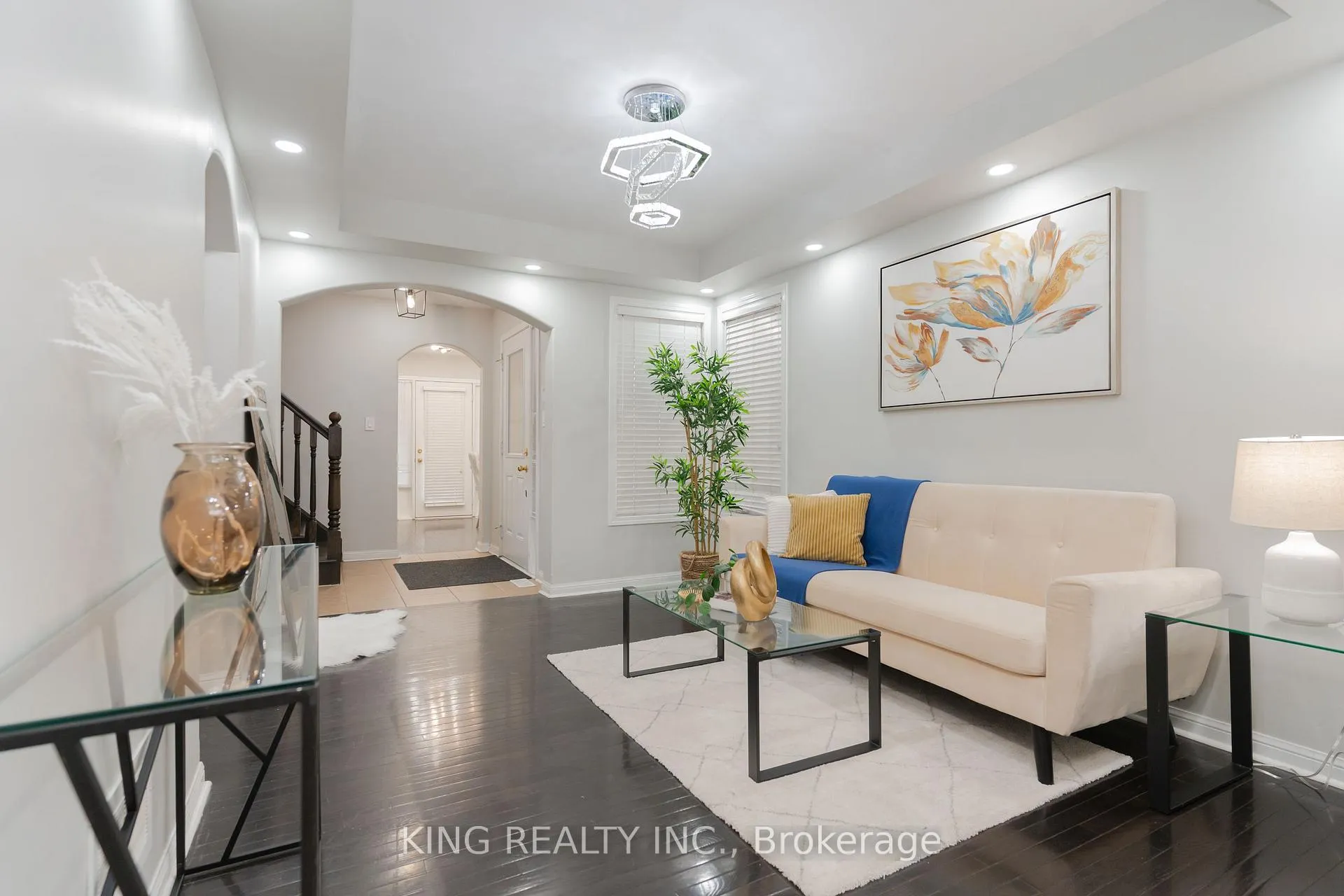 Photo 6 of 54 Coachlight Crescent S, Brampton, Vales of Castlemore — HOMEH