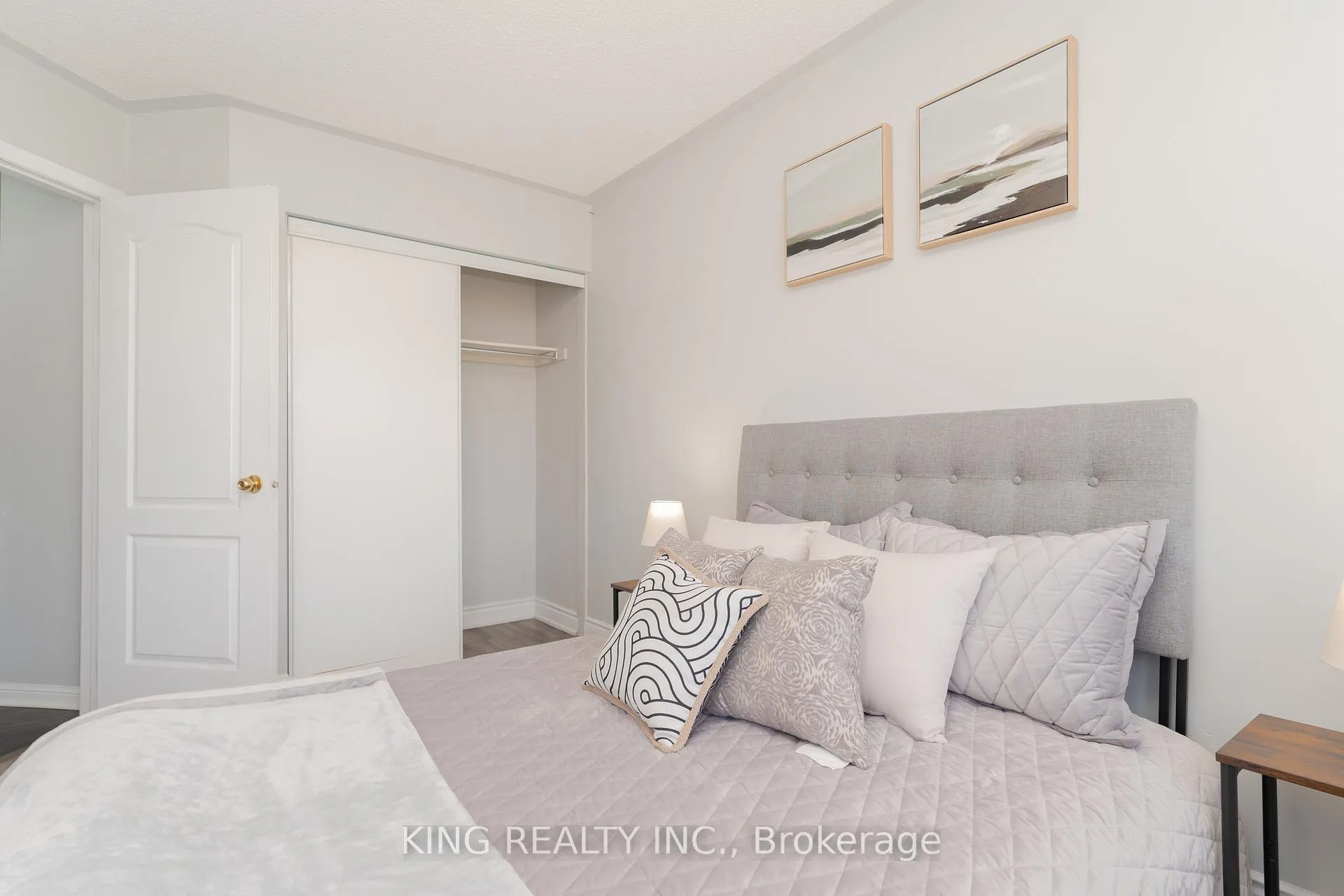 Photo 31 of 54 Coachlight Crescent S, Brampton, Vales of Castlemore — HOMEH