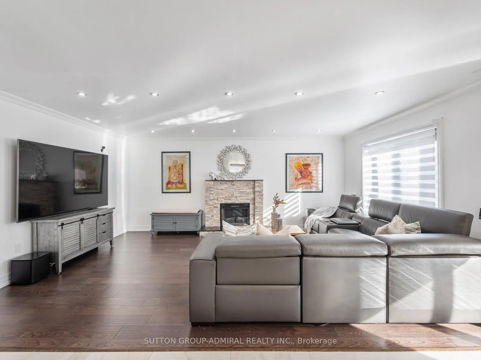 Photo 11 of 21 Lawrie Road, Vaughan, Beverley Glen — HOMEH
