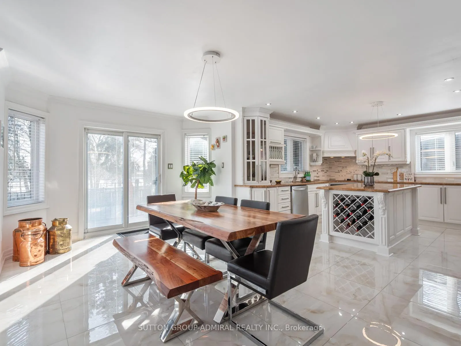 Photo 12 of 21 Lawrie Road, Vaughan, Beverley Glen — HOMEH
