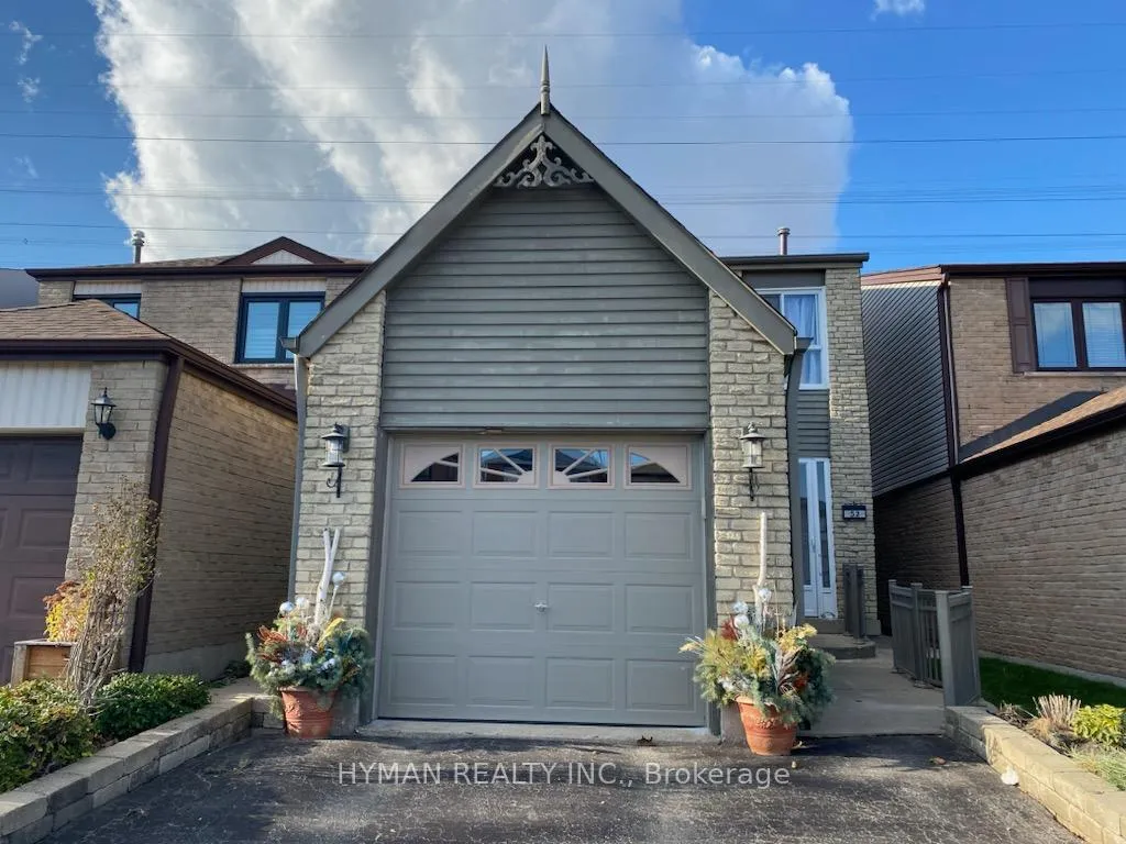 Front of 52 Bay Hill Drive N
