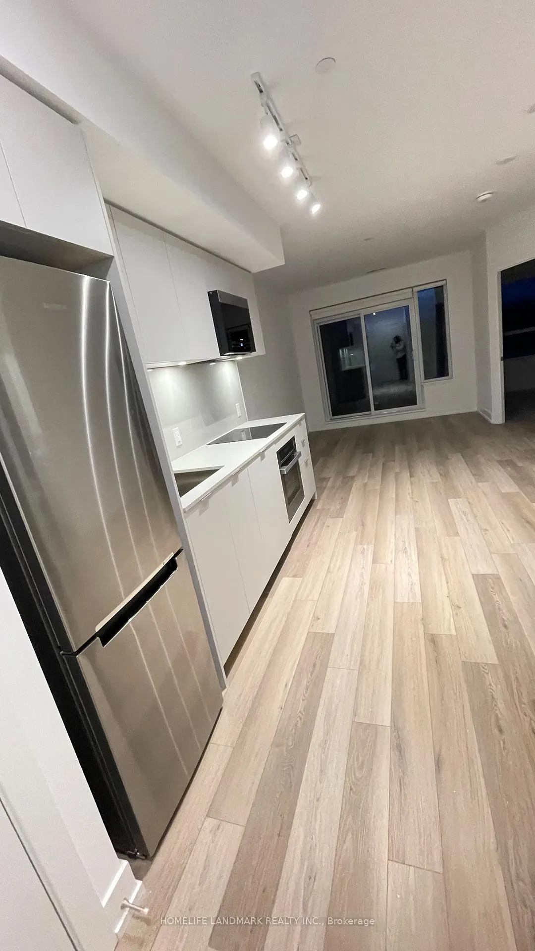 Front of Unit 1105 N, 9 Clegg Road N