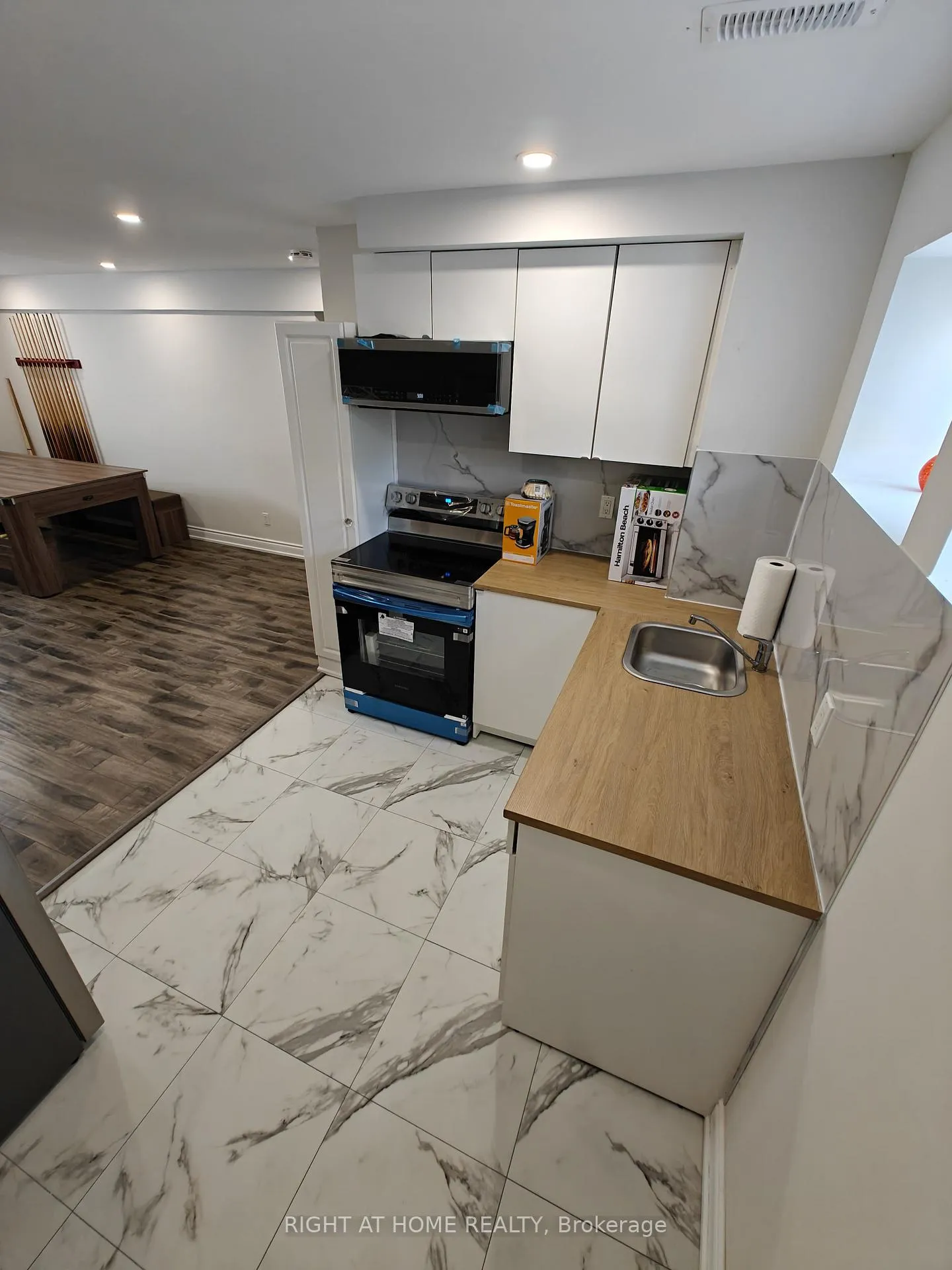 Photo 2 of Unit Lower L, 3794 30 Side Road, Innisfil, Rural Innisfil — HOMEH