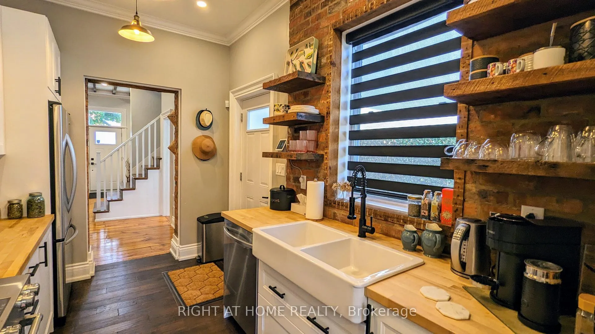Photo 8 of 428 King William Street, Hamilton, Landsdale — HOMEH