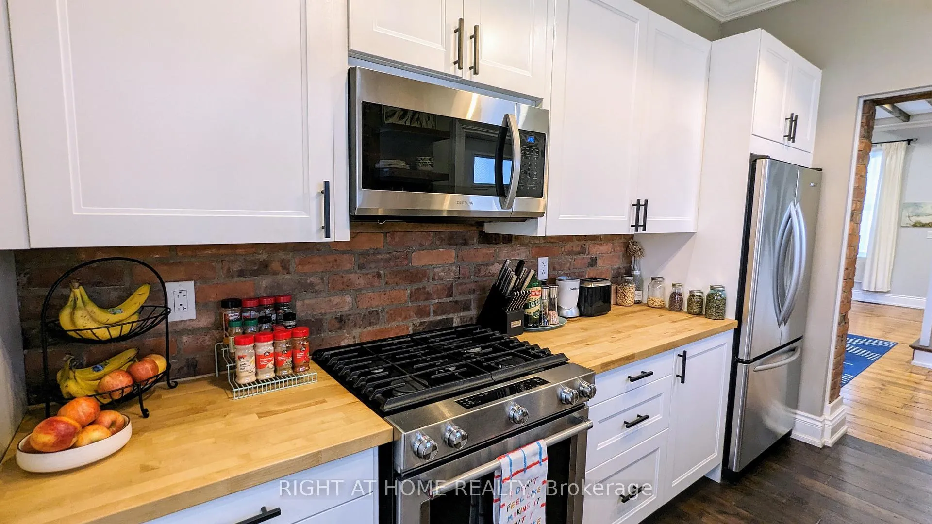 Photo 9 of 428 King William Street, Hamilton, Landsdale — HOMEH