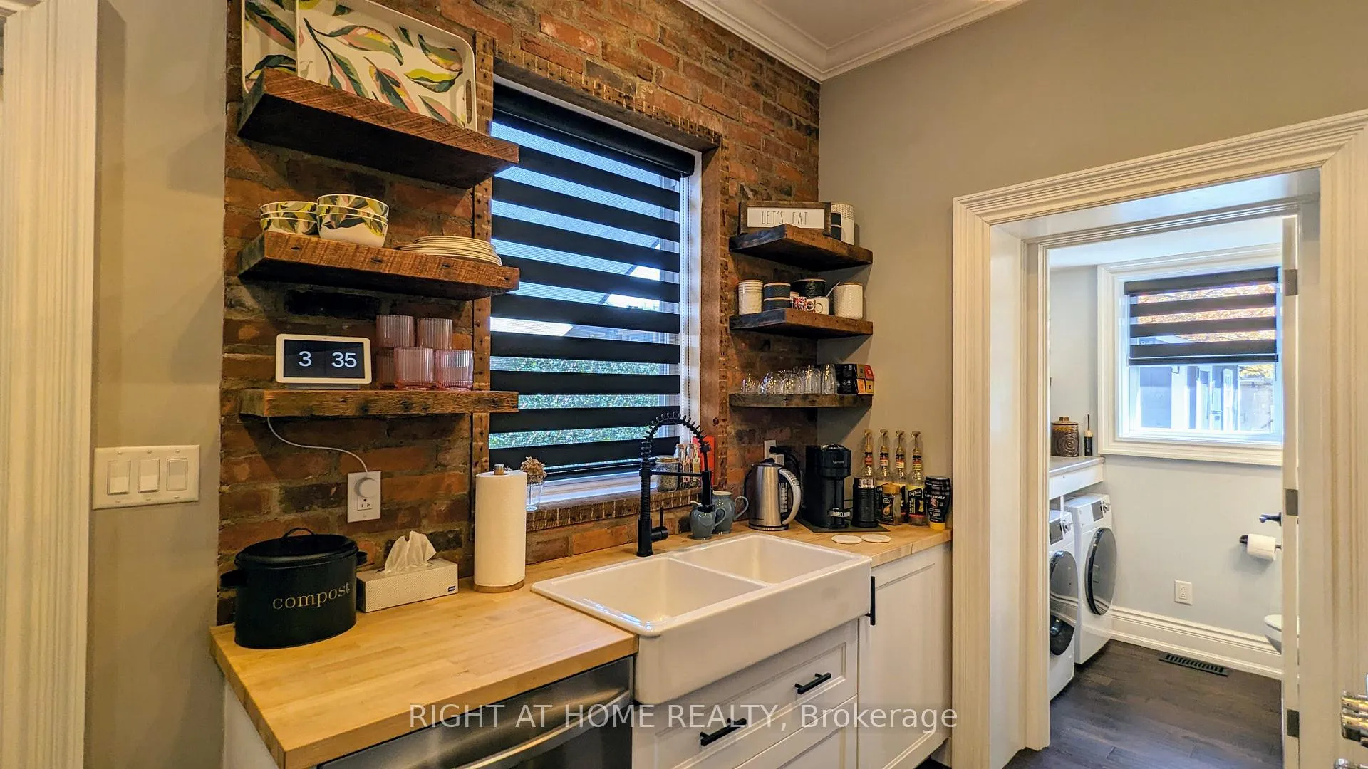 Photo 10 of 428 King William Street, Hamilton, Landsdale — HOMEH