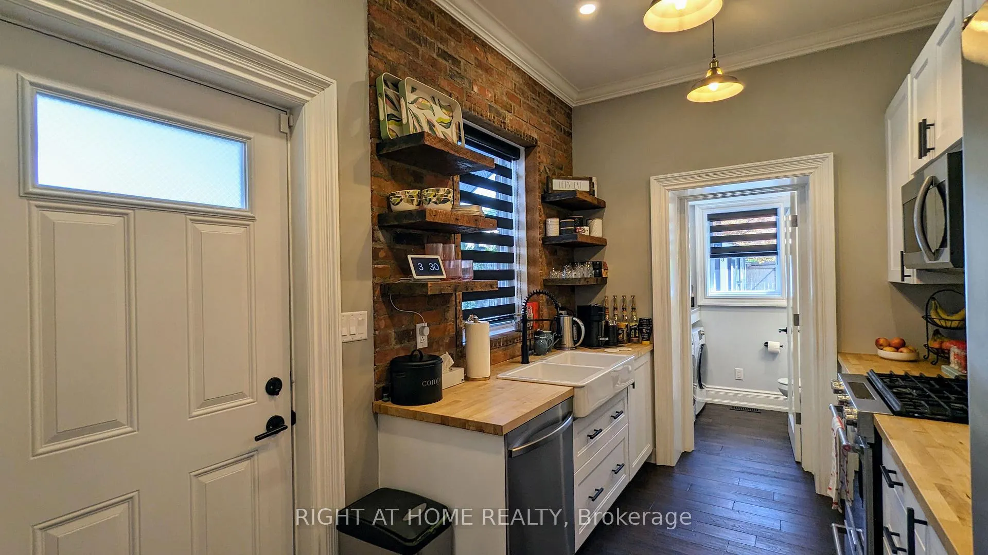 Photo 12 of 428 King William Street, Hamilton, Landsdale — HOMEH