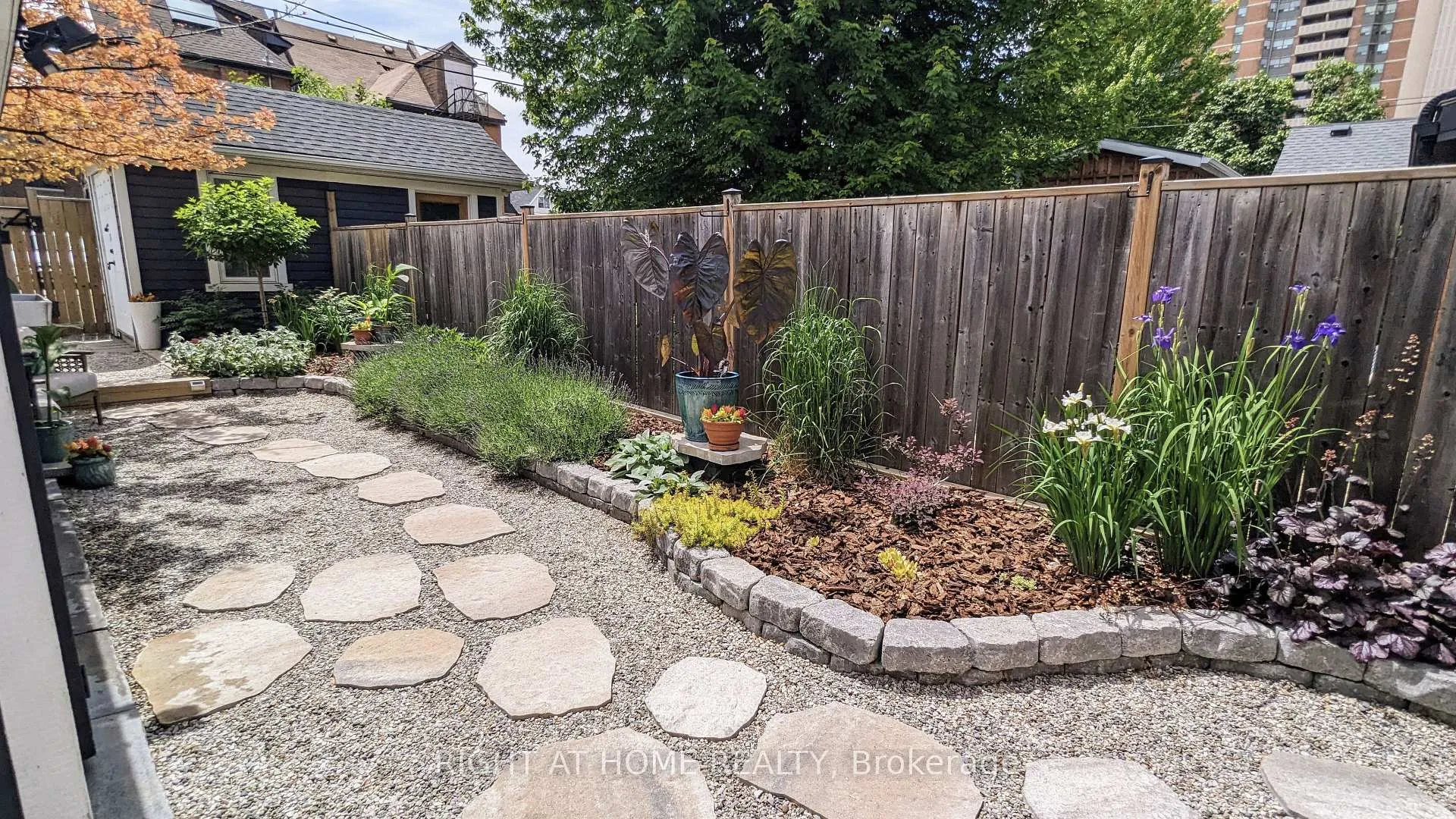 Photo 36 of 428 King William Street, Hamilton, Landsdale — HOMEH