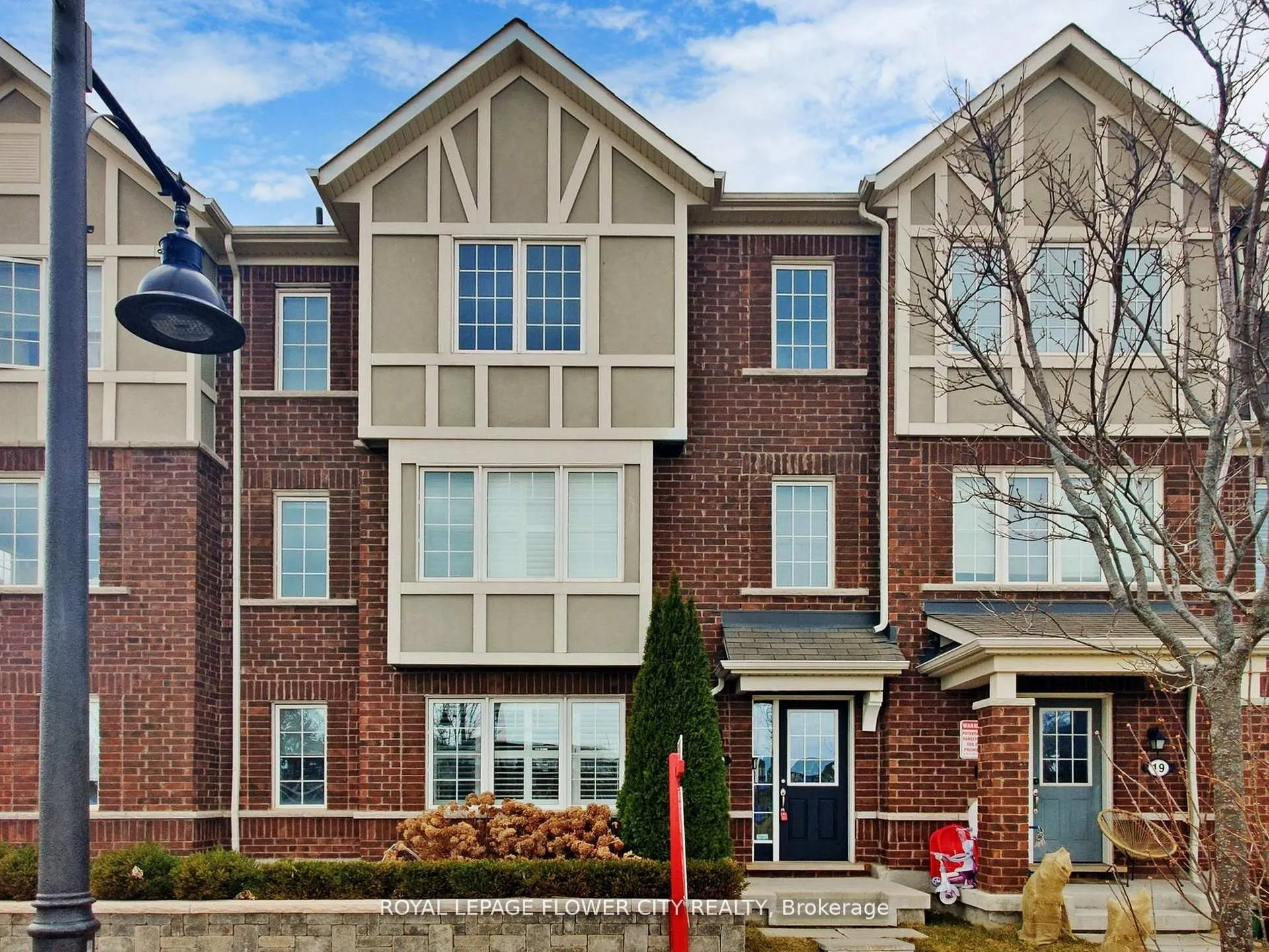 Front of 21 Eckford Lane