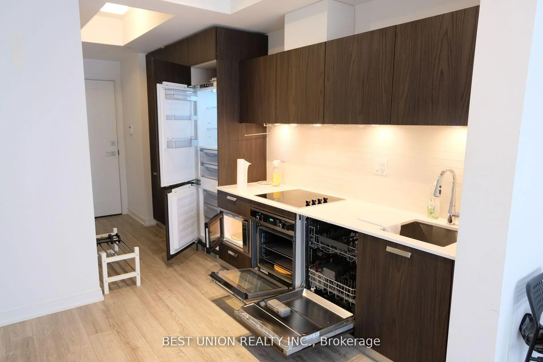Photo 4 of Unit 4308, 50 Charles Street E, Toronto, Church-Yonge Corridor — HOMEH