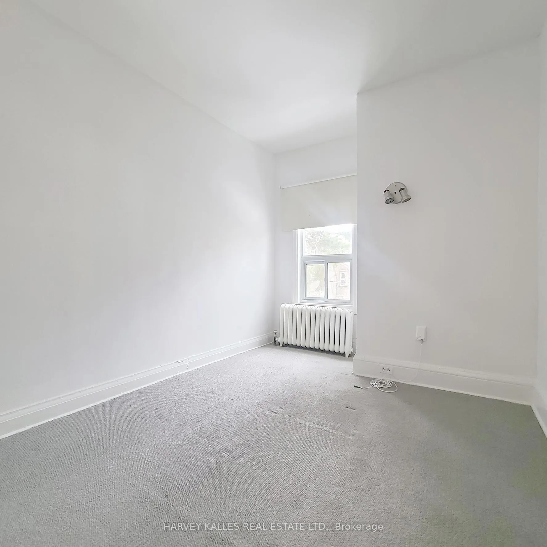Photo 8 of Unit 207, 7 Admiral Road, Toronto, The Annex — HOMEH