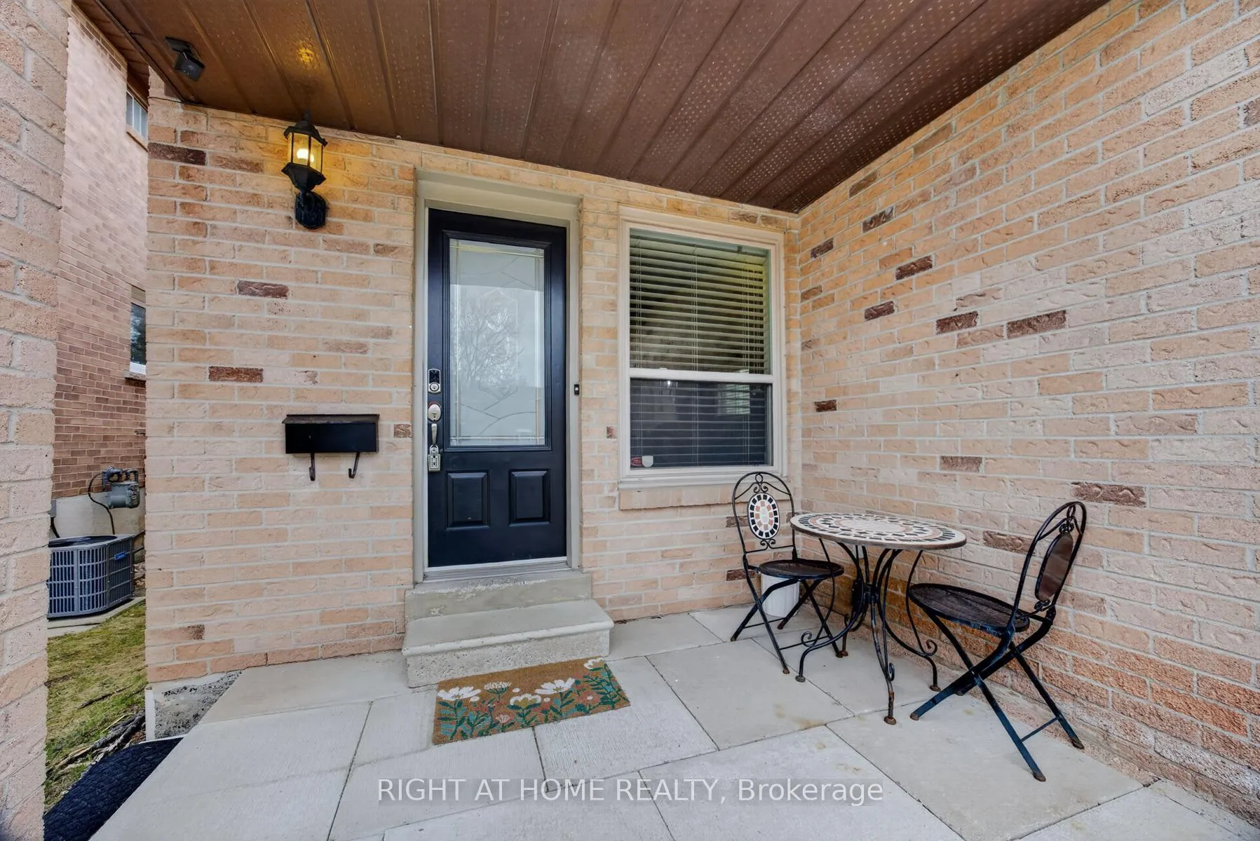 Photo 3 of 47 Woodward Crescent, Ajax, Central — HOMEH