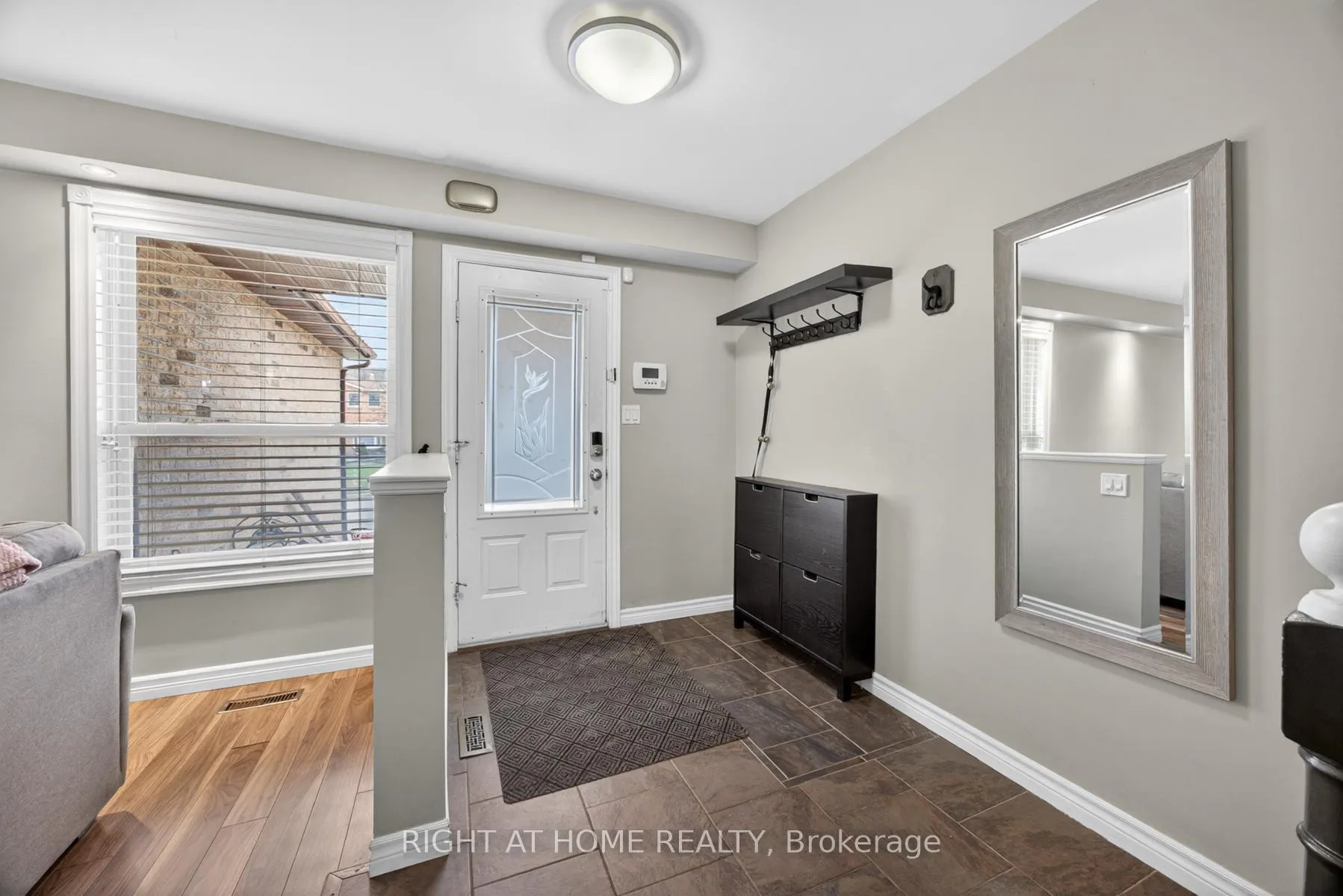 Photo 4 of 47 Woodward Crescent, Ajax, Central — HOMEH