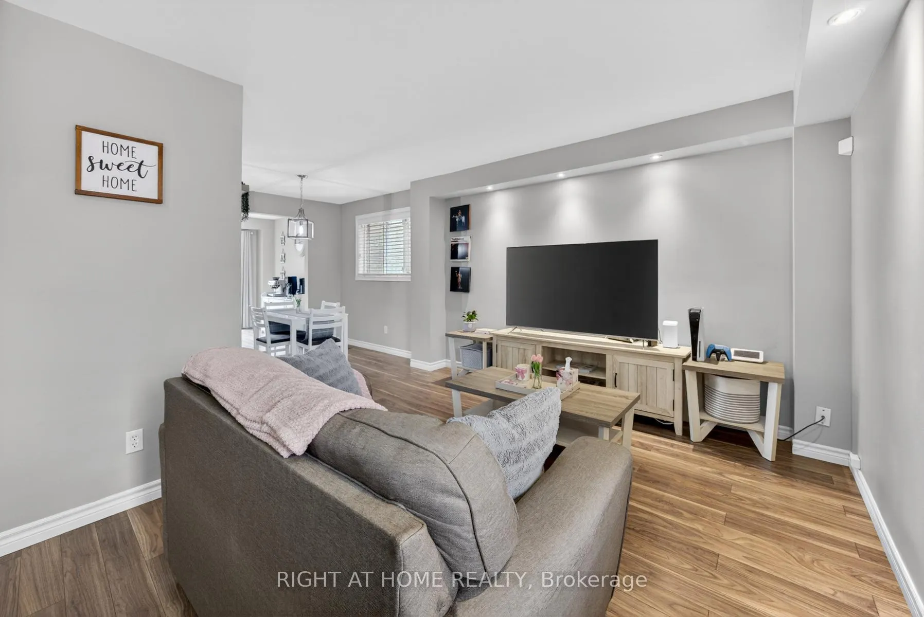Photo 7 of 47 Woodward Crescent, Ajax, Central — HOMEH