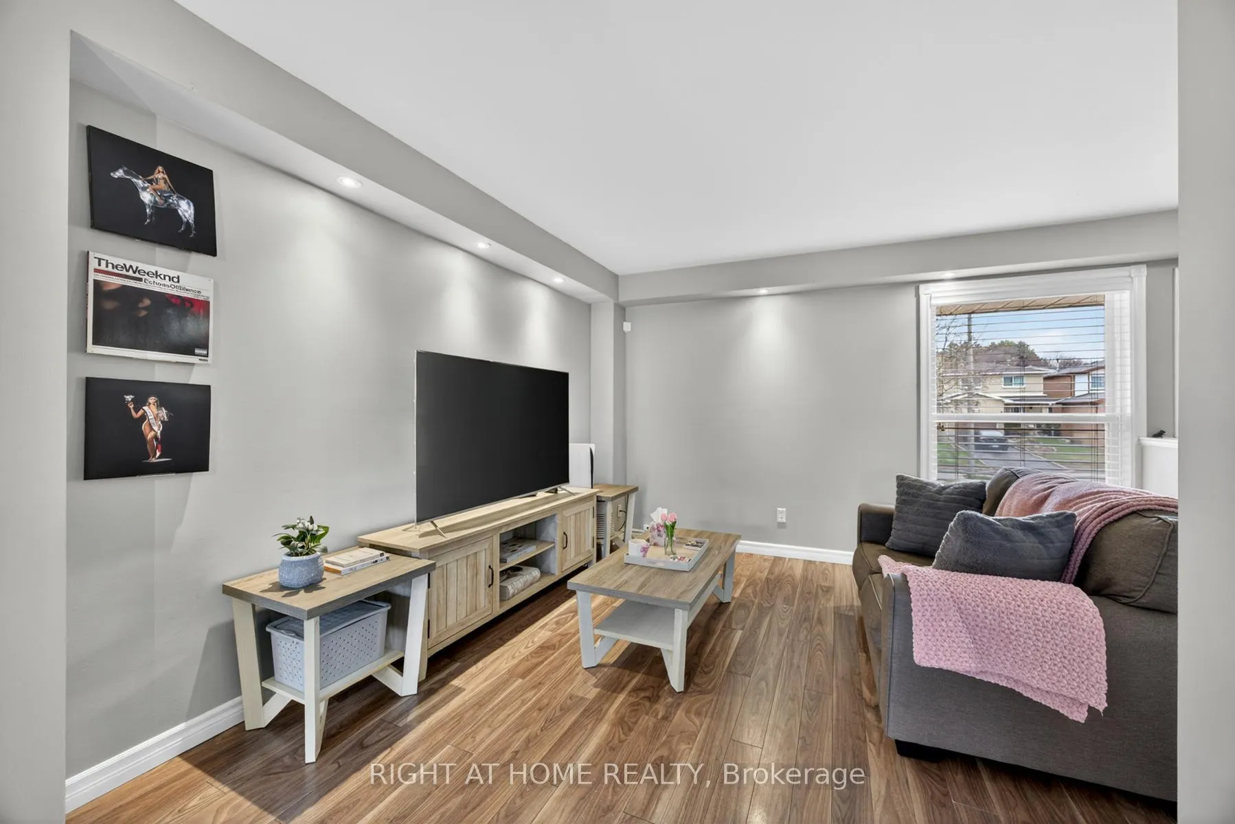 Photo 9 of 47 Woodward Crescent, Ajax, Central — HOMEH