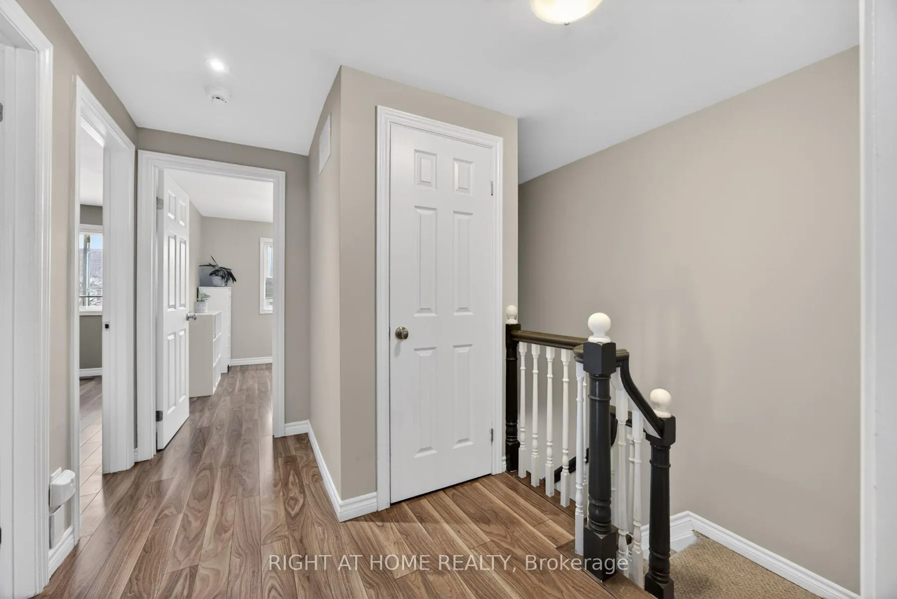 Photo 22 of 47 Woodward Crescent, Ajax, Central — HOMEH