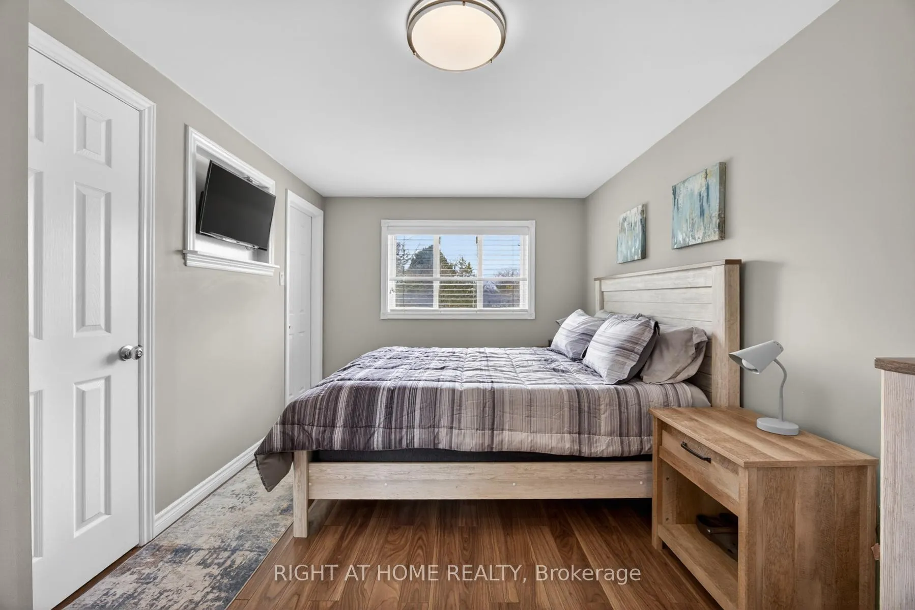 Photo 24 of 47 Woodward Crescent, Ajax, Central — HOMEH