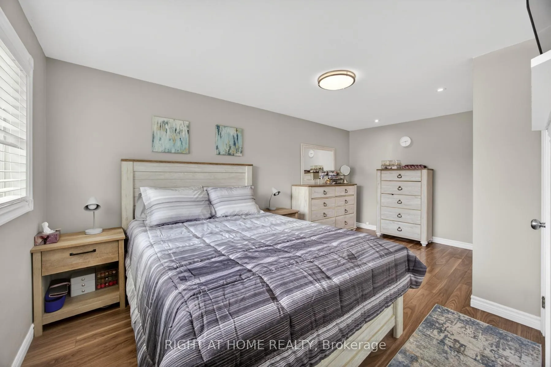 Photo 26 of 47 Woodward Crescent, Ajax, Central — HOMEH
