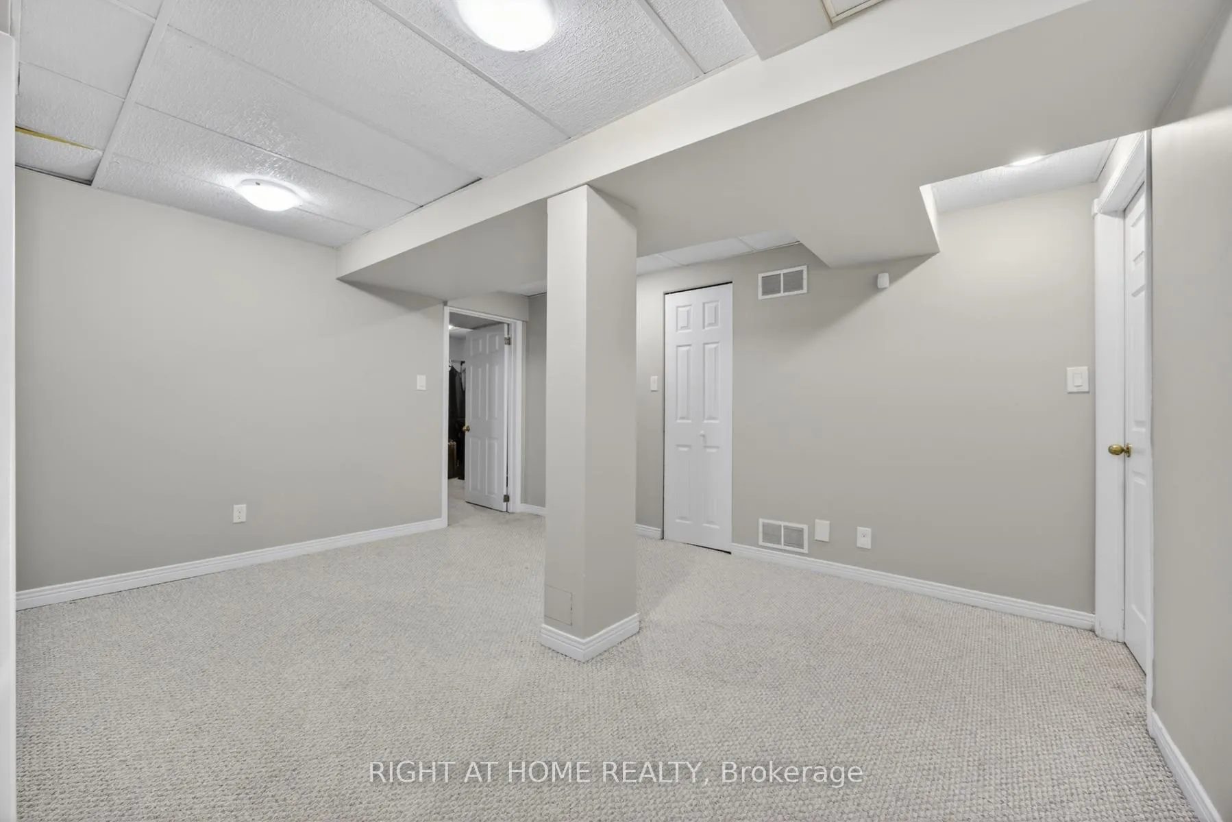 Photo 33 of 47 Woodward Crescent, Ajax, Central — HOMEH