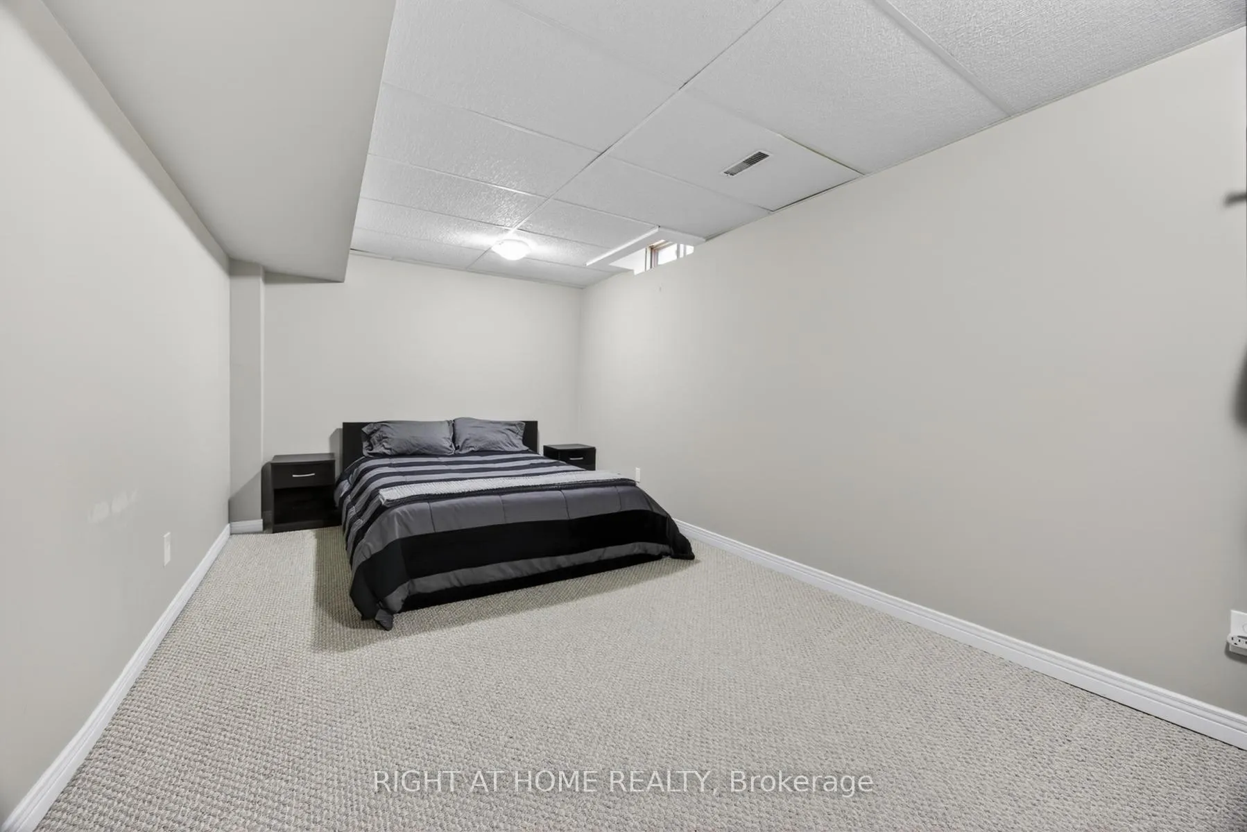 Photo 35 of 47 Woodward Crescent, Ajax, Central — HOMEH