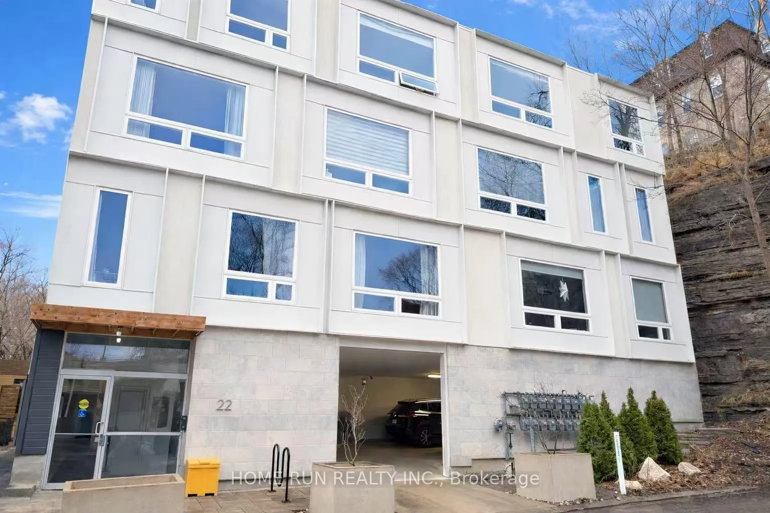 Photo 2 of Unit 103, 22 Perkins Street, Ottawa, West Centre Town — HOMEH