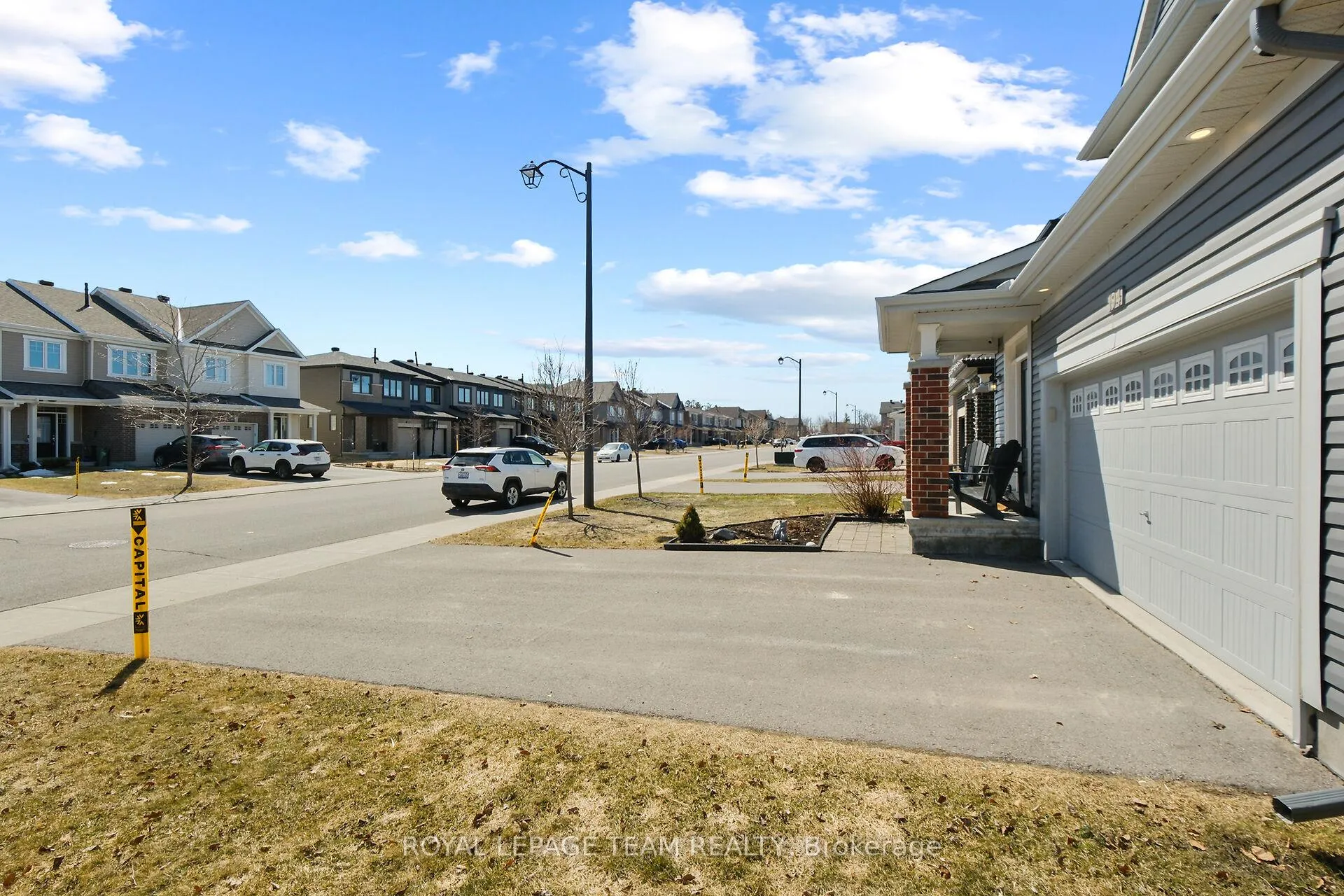 Photo 2 of 194 Kimpton Drive, Ottawa, Stittsville (North) — HOMEH