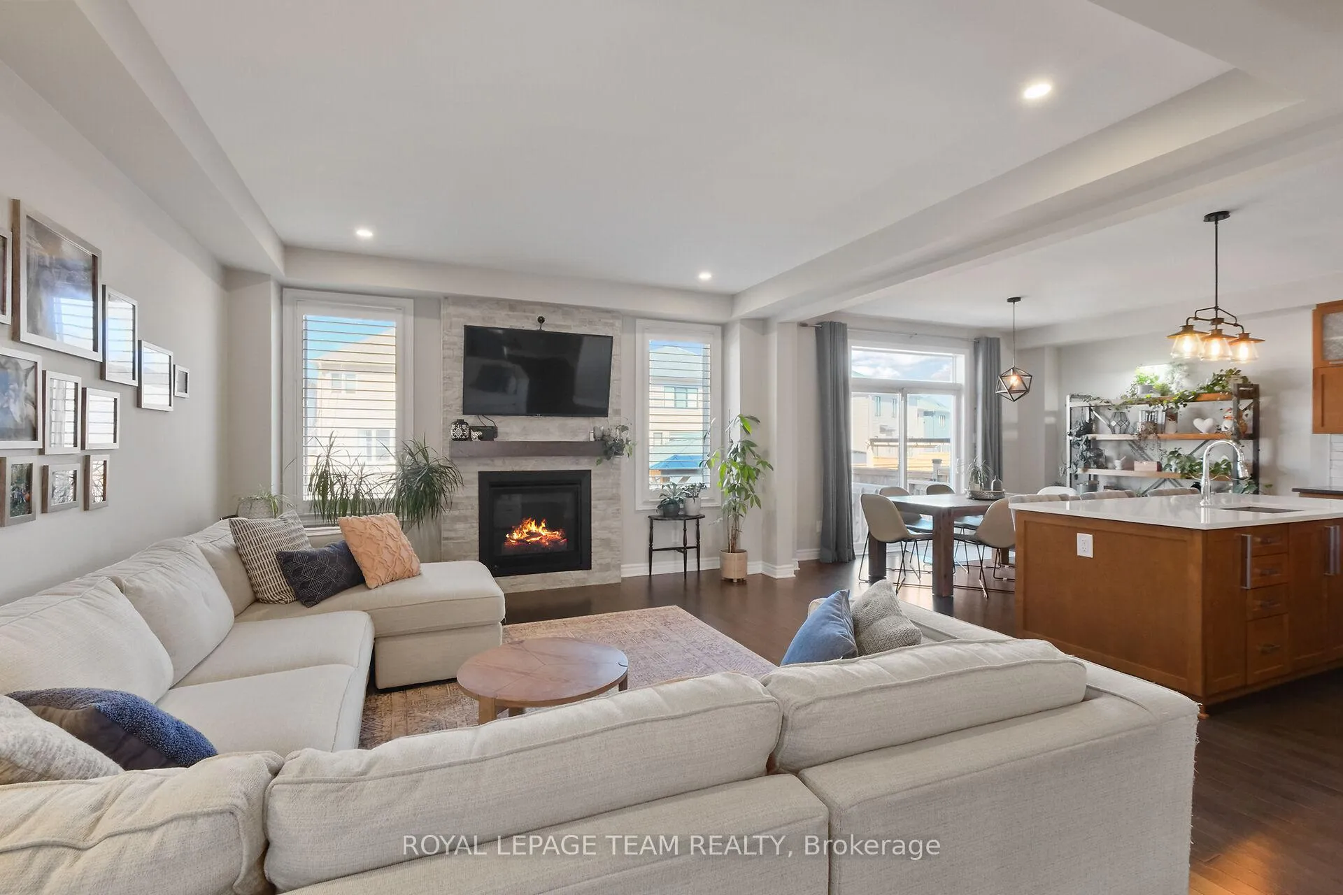 Photo 10 of 194 Kimpton Drive, Ottawa, Stittsville (North) — HOMEH