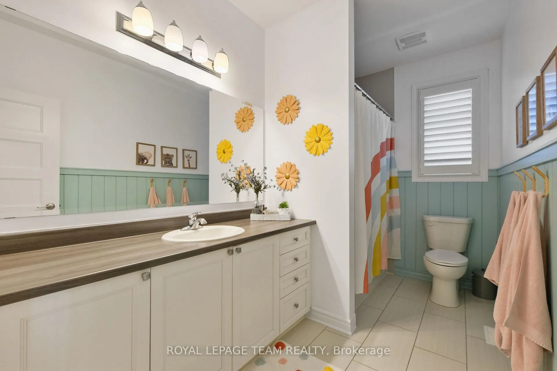 Photo 35 of 194 Kimpton Drive, Ottawa, Stittsville (North) — HOMEH