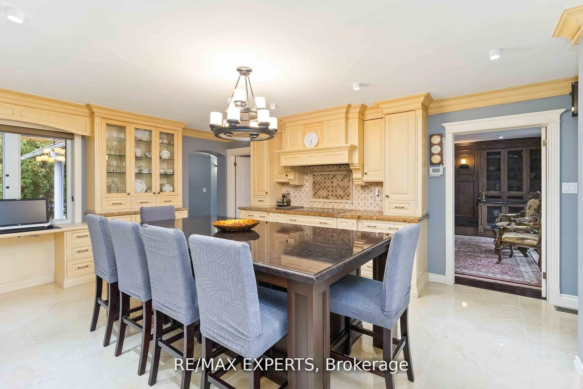 Photo 6 of 20 Leonard Road, King, Schomberg — HOMEH