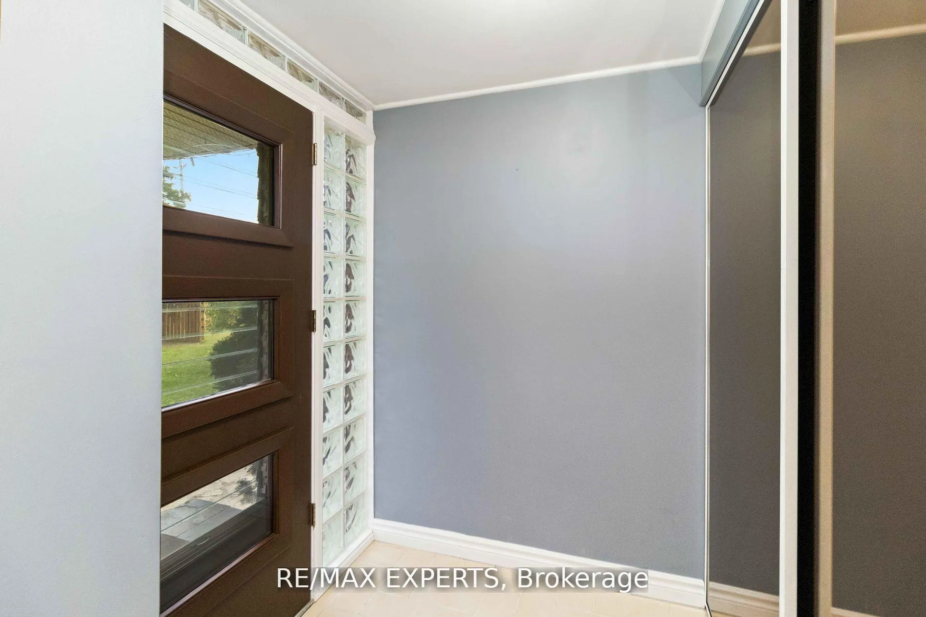 Photo 9 of 20 Leonard Road, King, Schomberg — HOMEH