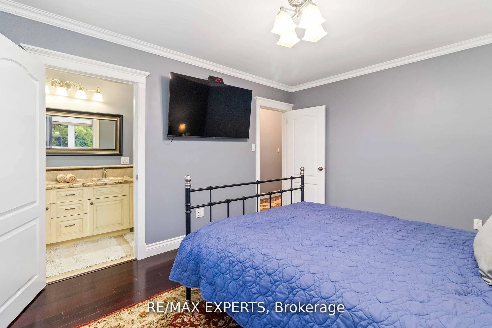 Photo 15 of 20 Leonard Road, King, Schomberg — HOMEH