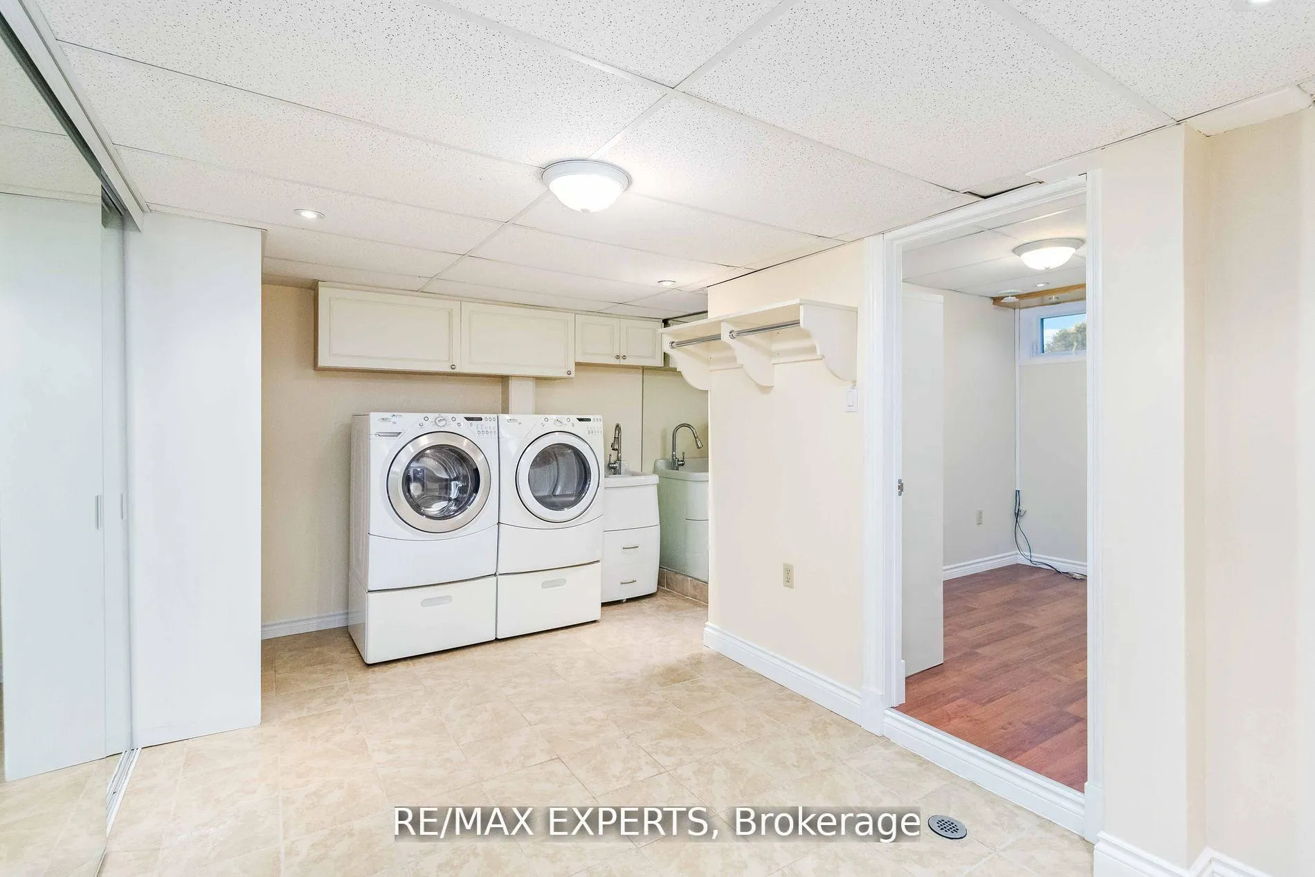 Photo 28 of 20 Leonard Road, King, Schomberg — HOMEH