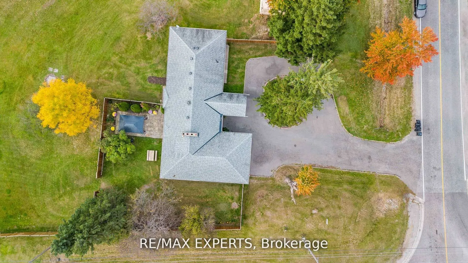 Photo 37 of 20 Leonard Road, King, Schomberg — HOMEH