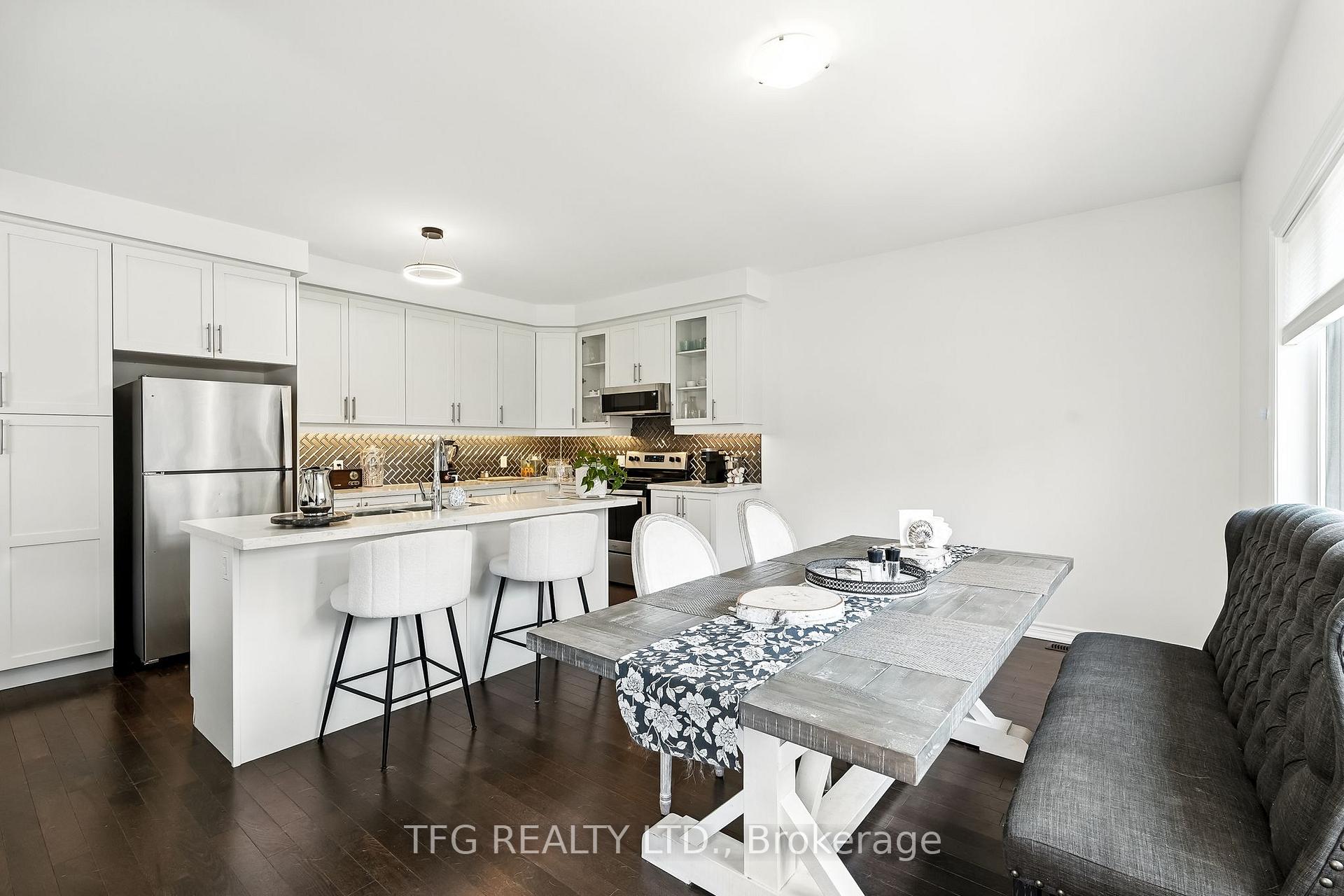 Photo 12 of 146 Crombie Street, Clarington, Bowmanville — HOMEH