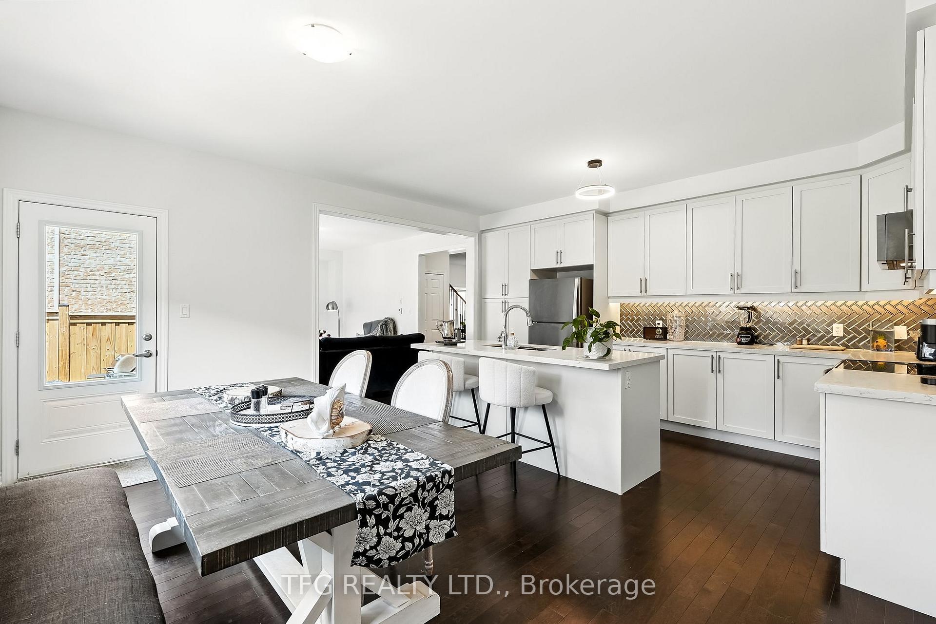 Photo 14 of 146 Crombie Street, Clarington, Bowmanville — HOMEH