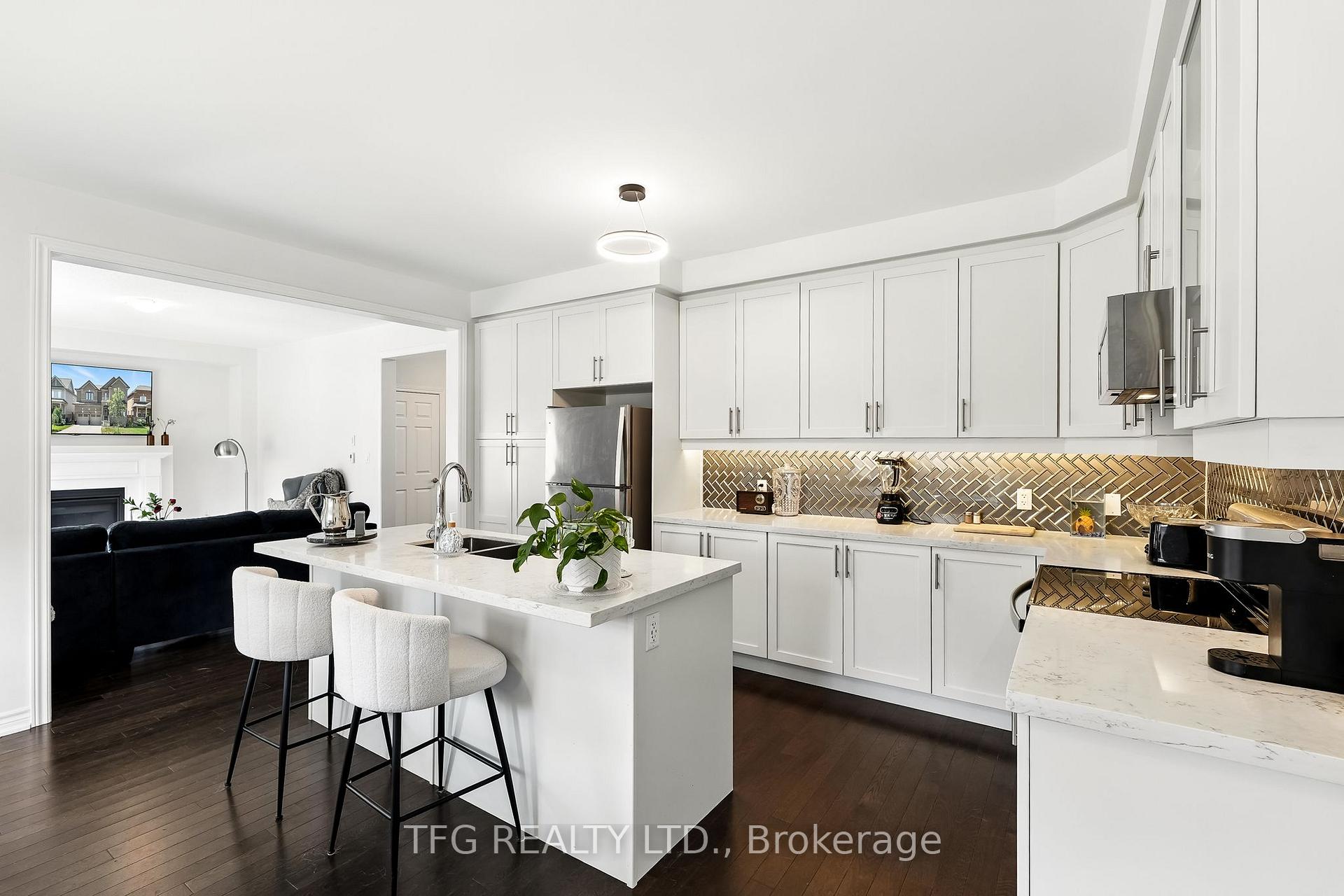 Photo 15 of 146 Crombie Street, Clarington, Bowmanville — HOMEH