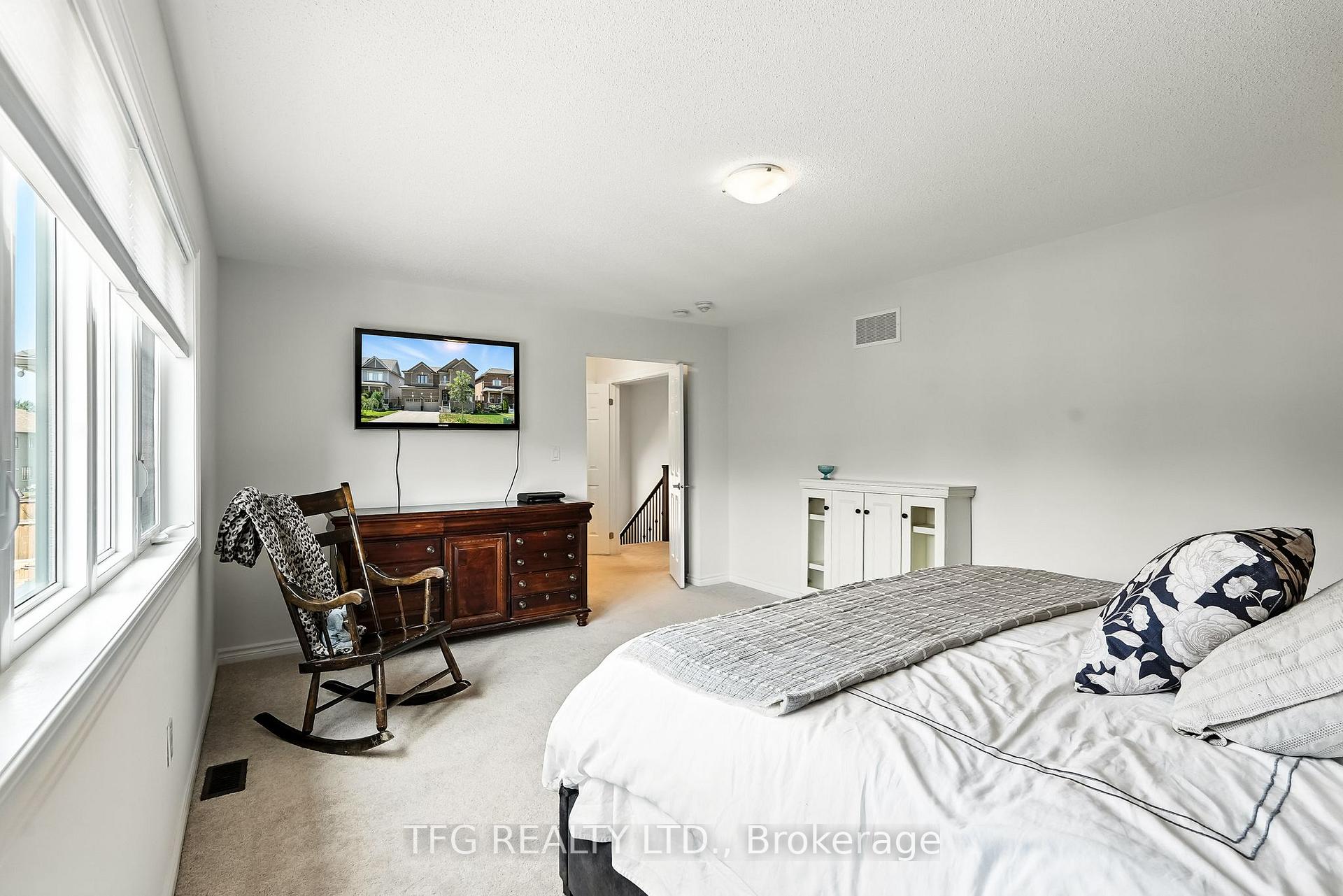 Photo 24 of 146 Crombie Street, Clarington, Bowmanville — HOMEH